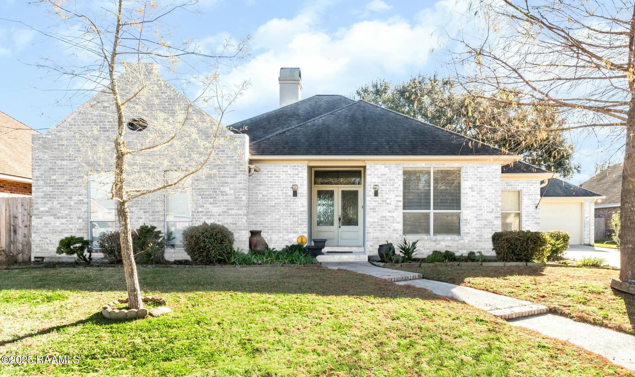 105 Claremont Circle