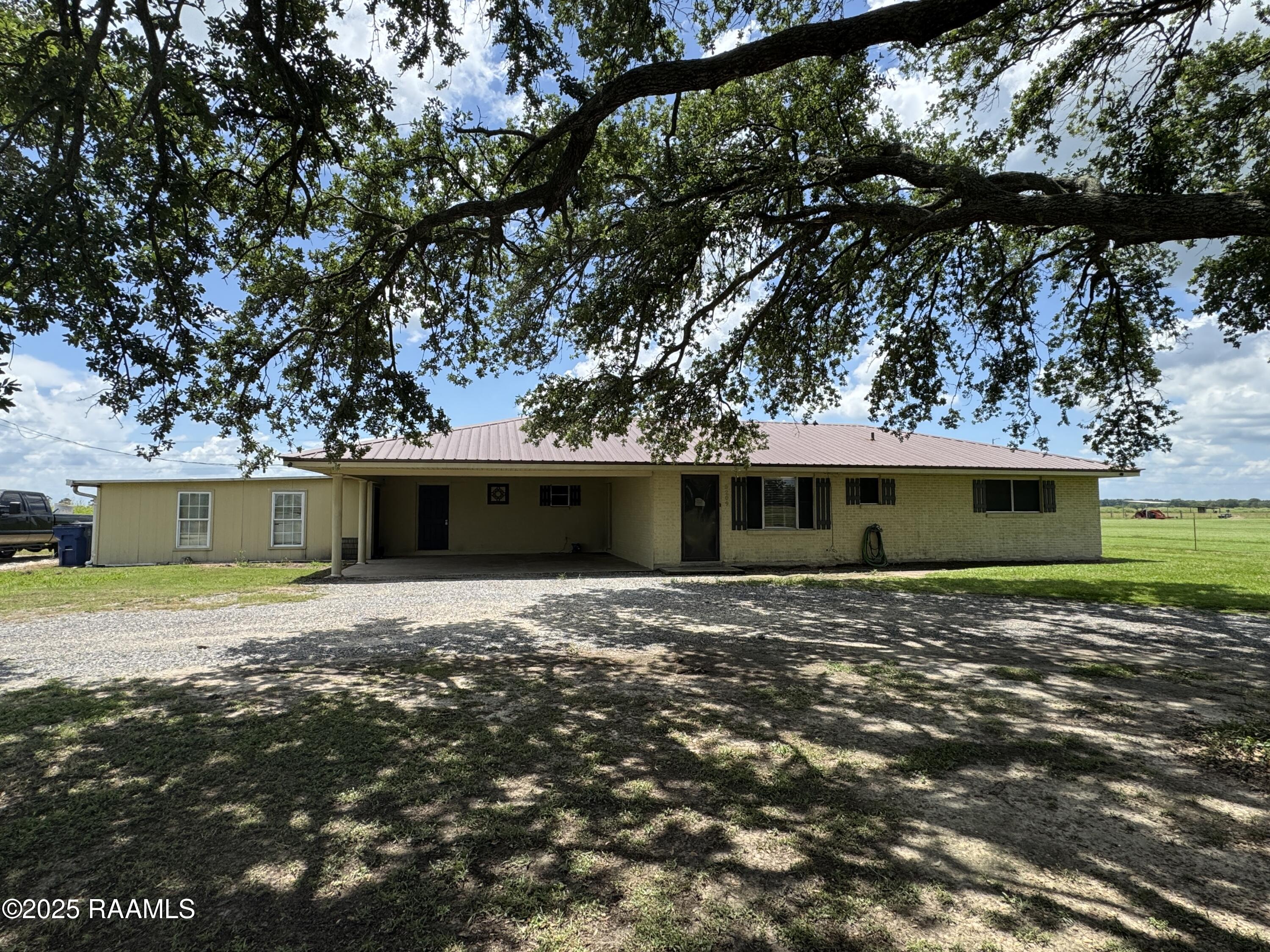 5209 Gumpoint Road
