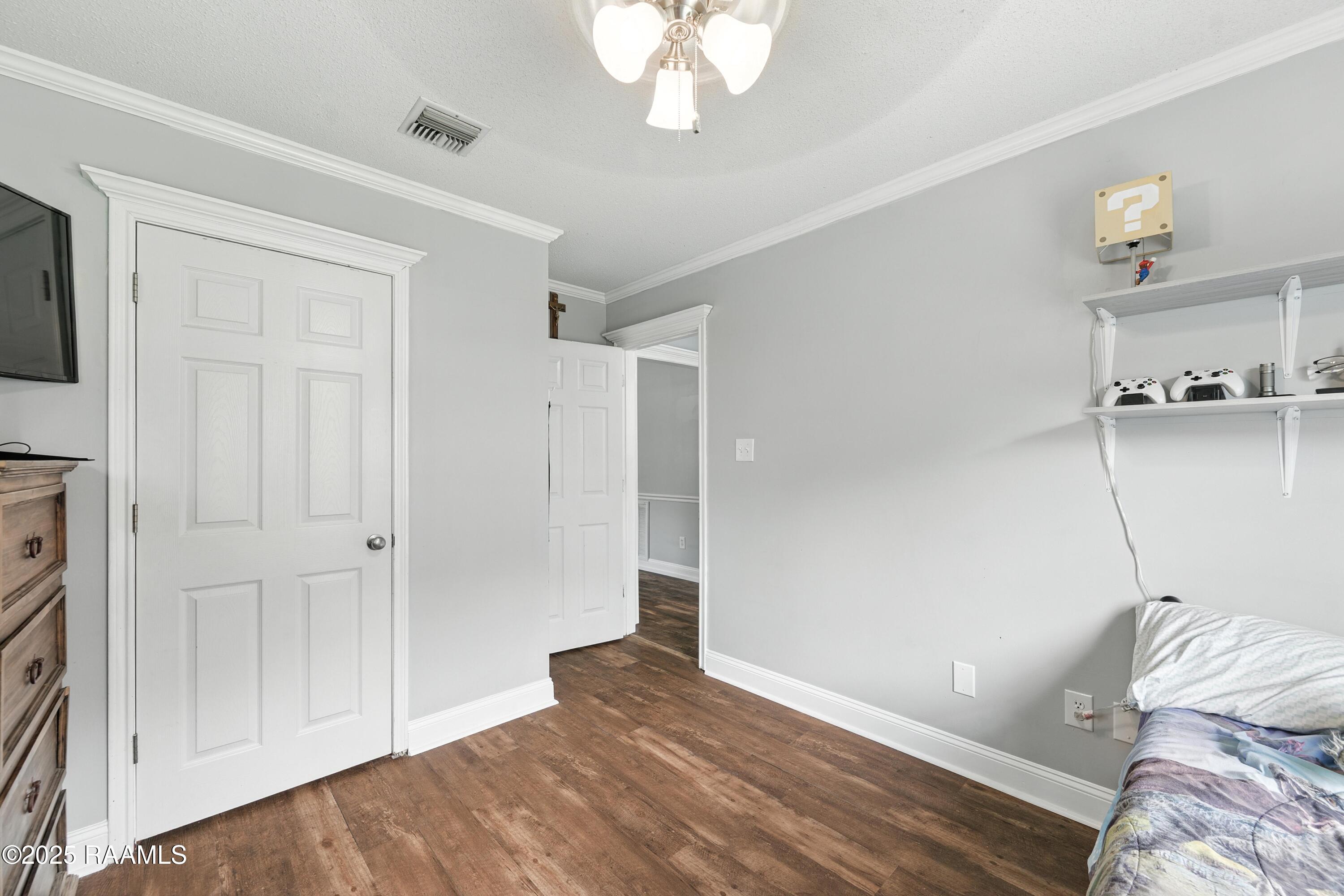 313 Triple Crown Circle