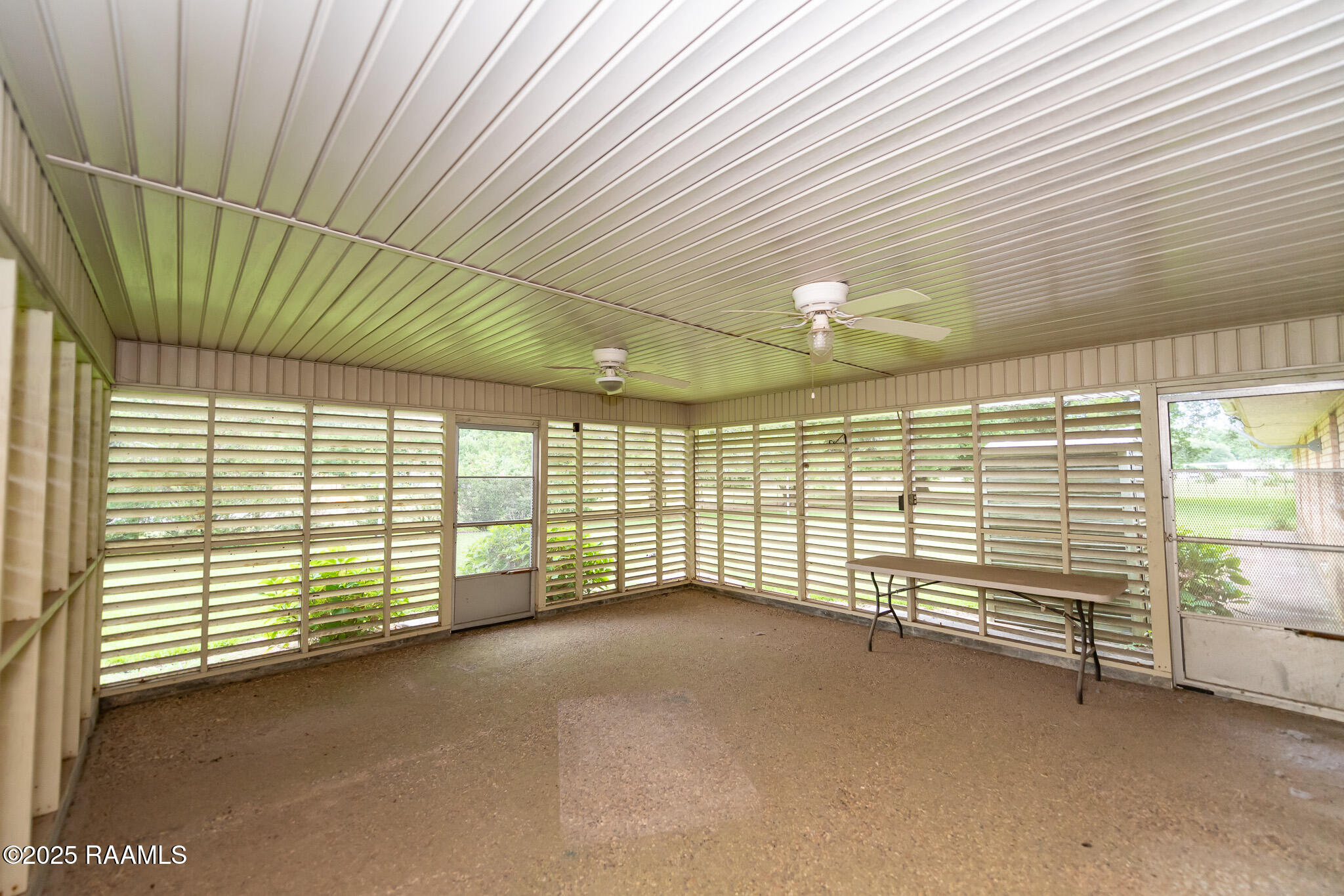 634 S Highway 743