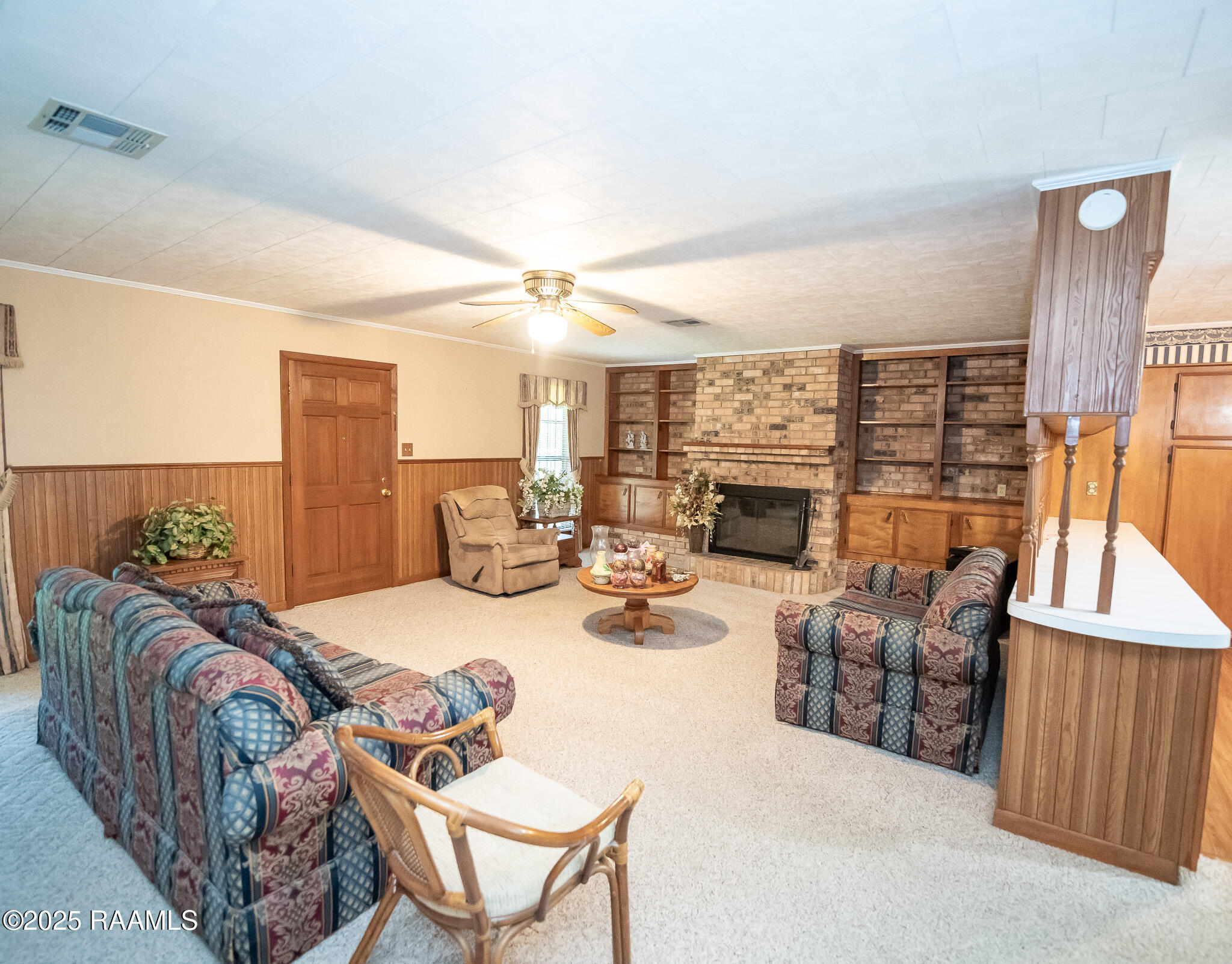 634 S Highway 743