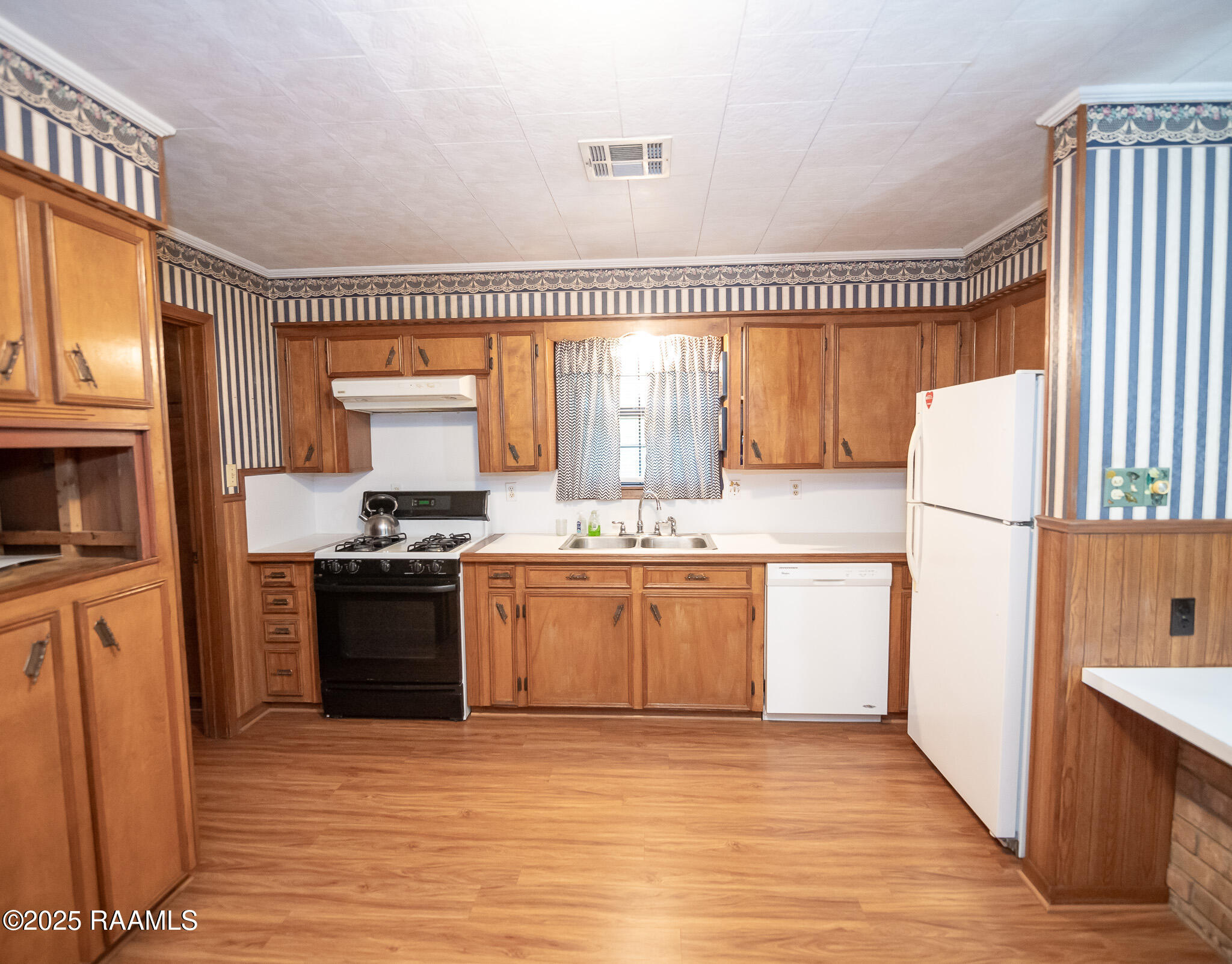 634 S Highway 743