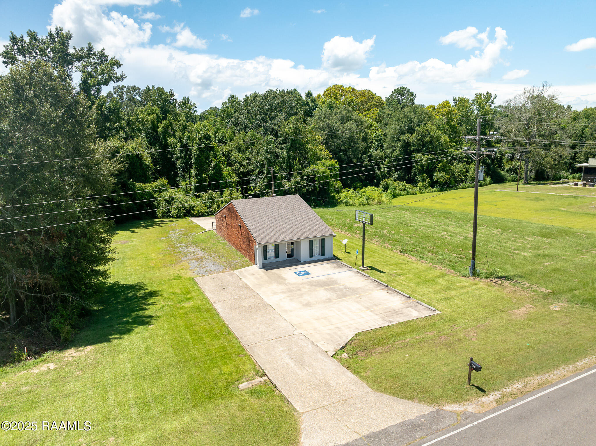 4843 S I-49 Service Road