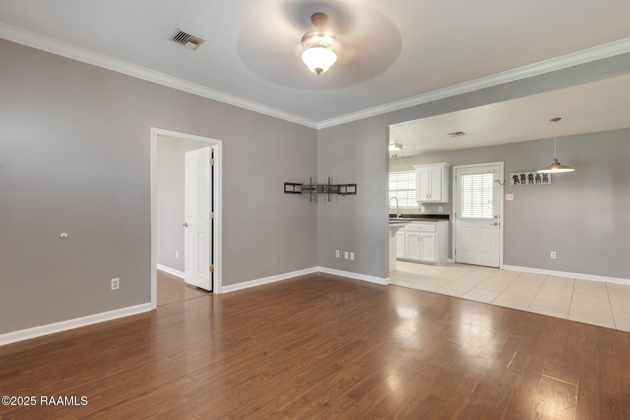 103 Royalton Parkway