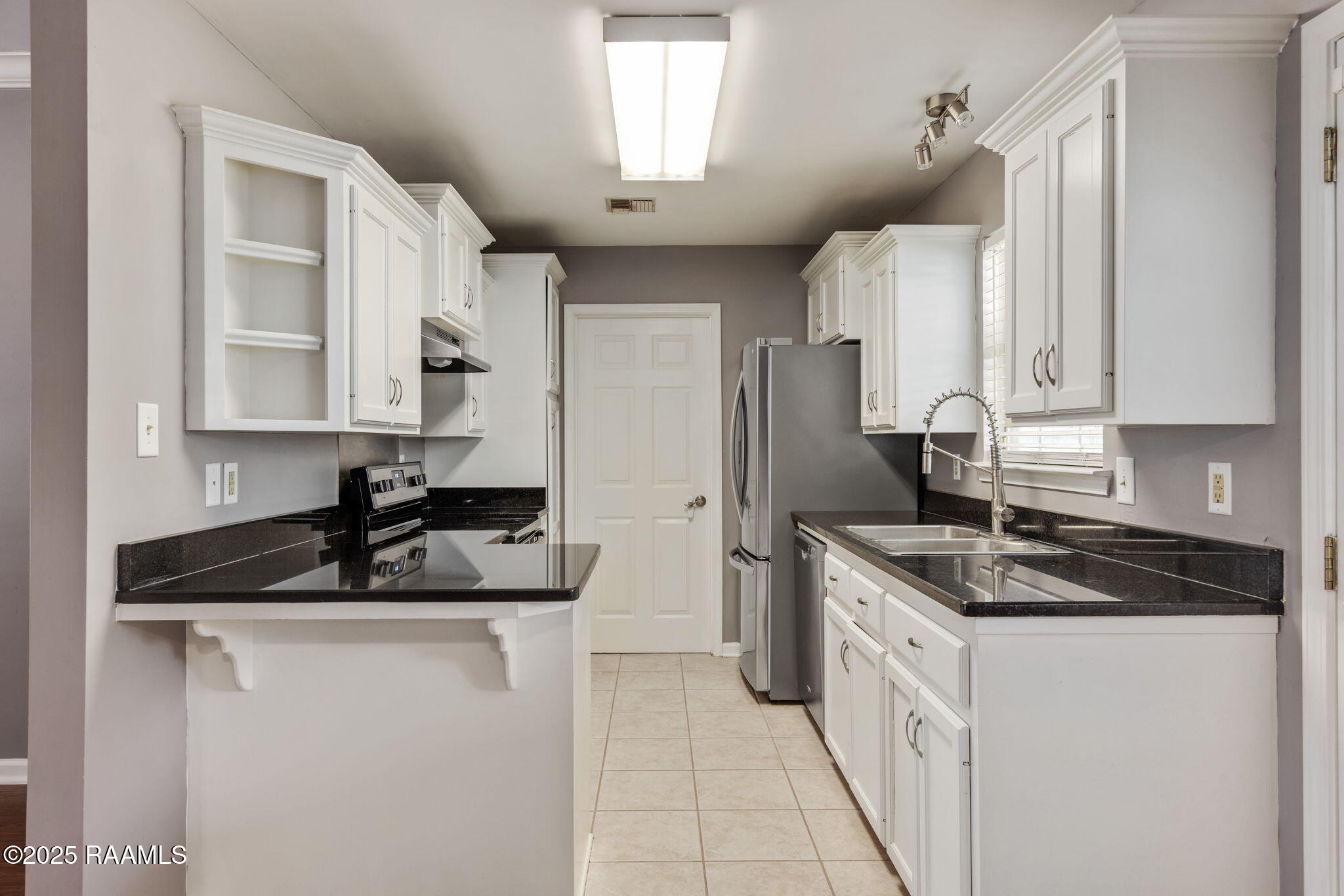 103 Royalton Parkway