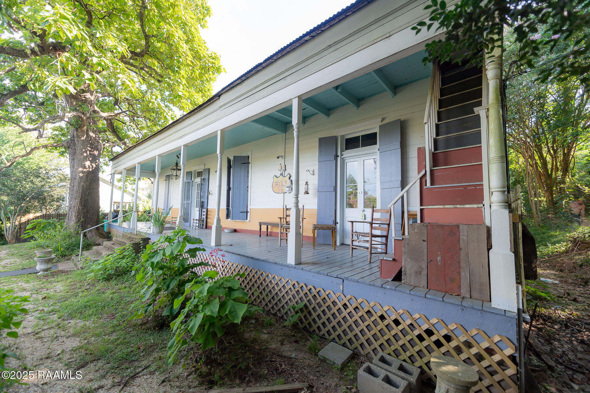 225 W Carriere Street