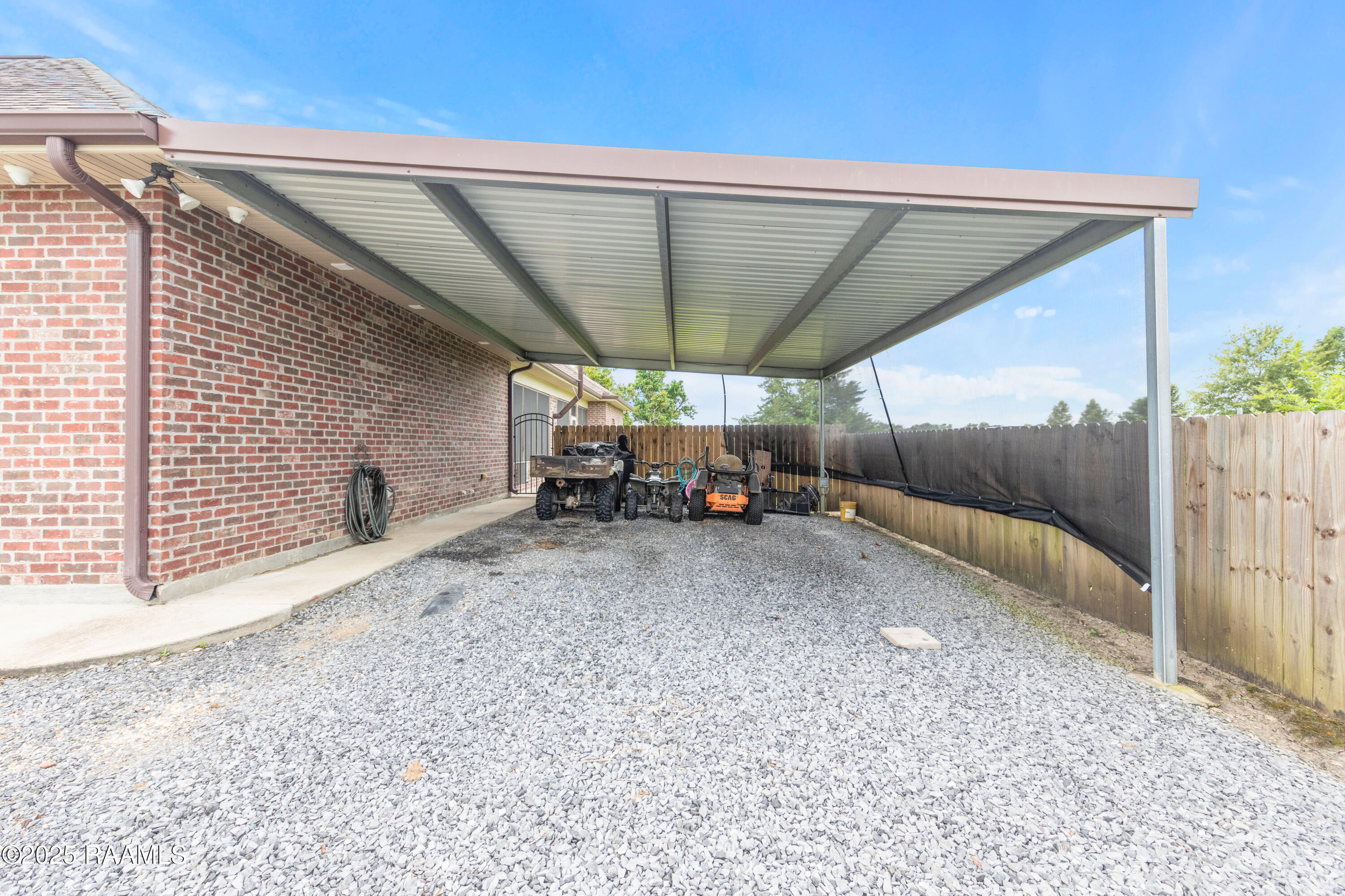 1207 B Hwy 347
