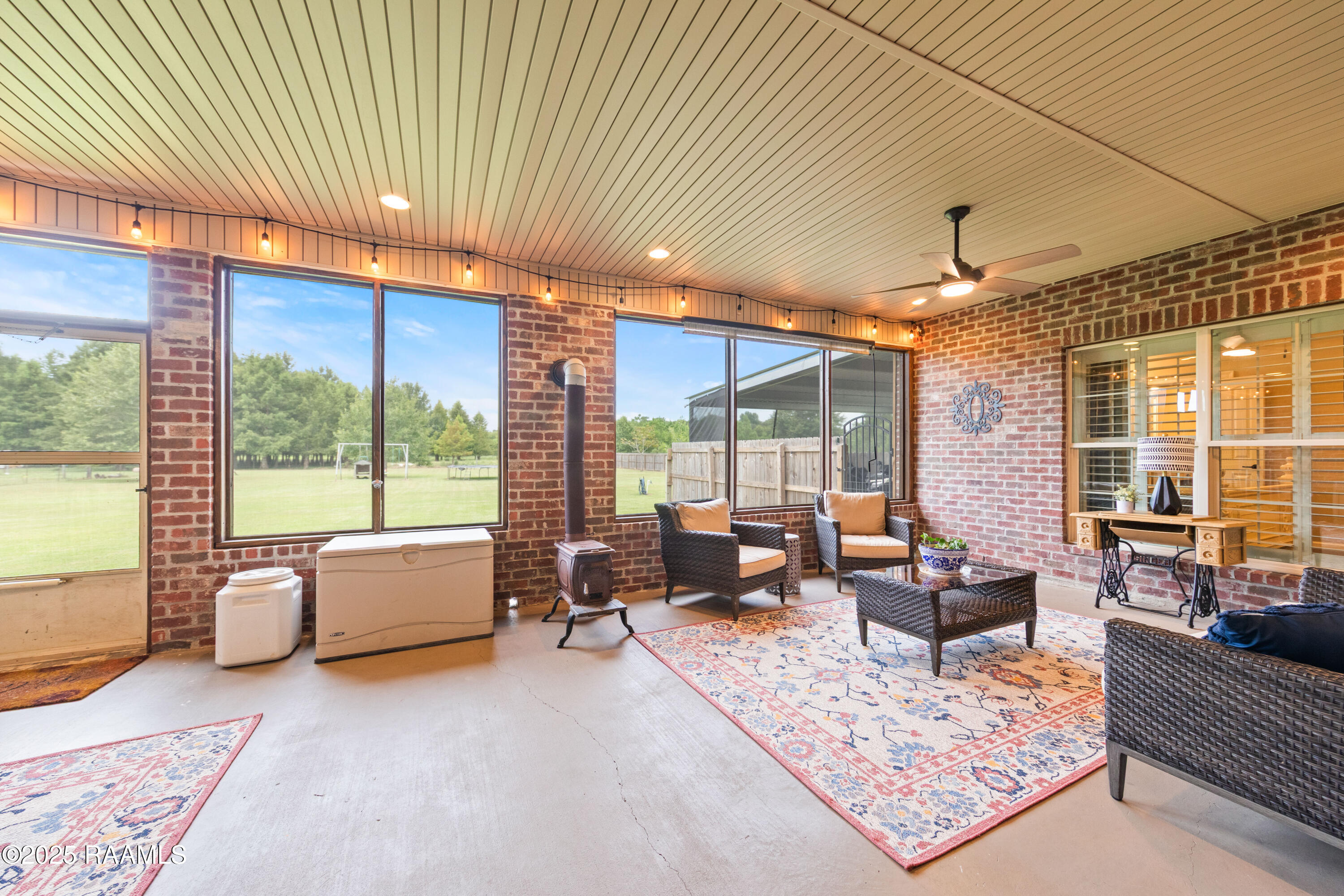 1207 B Hwy 347