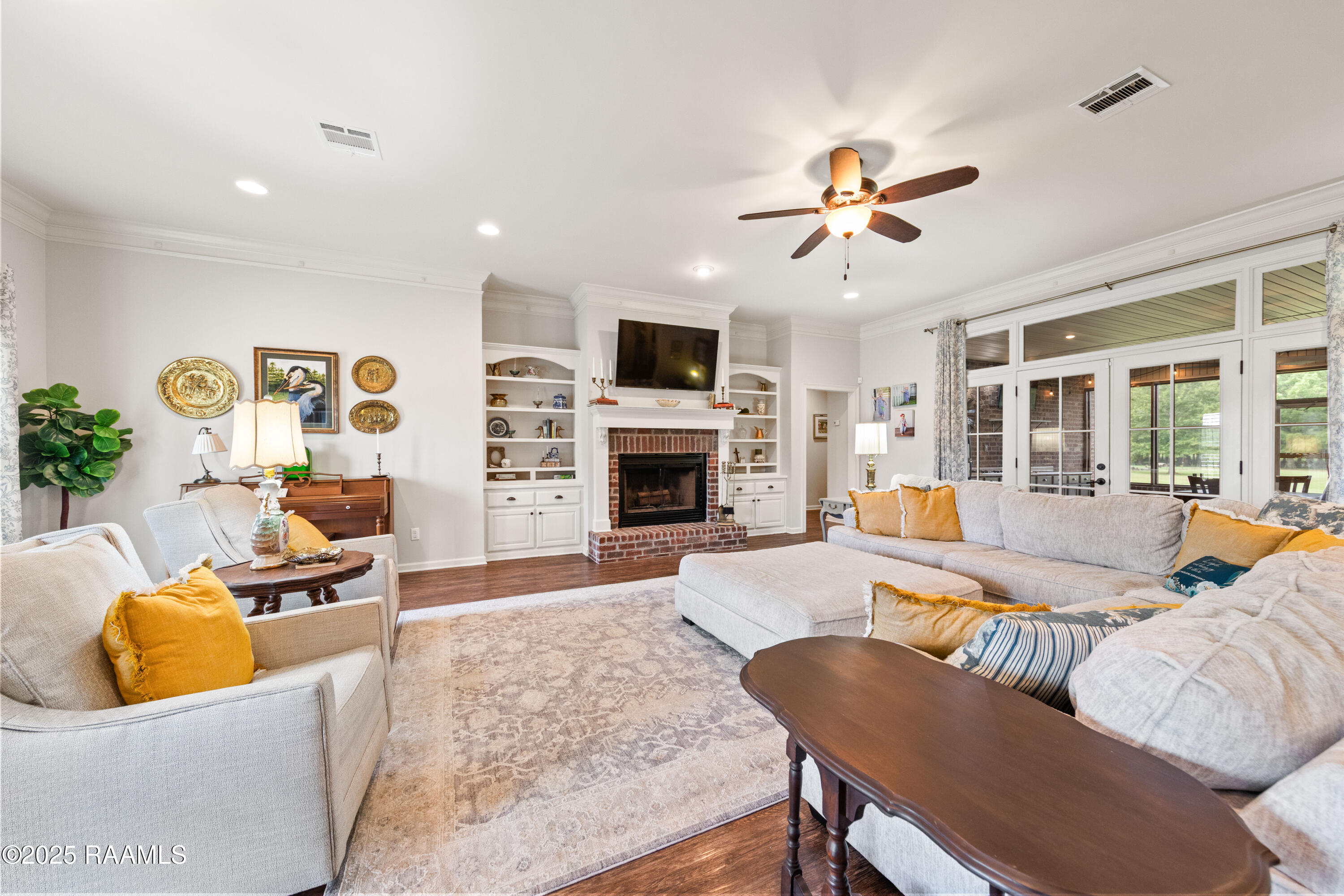 1207 B Hwy 347