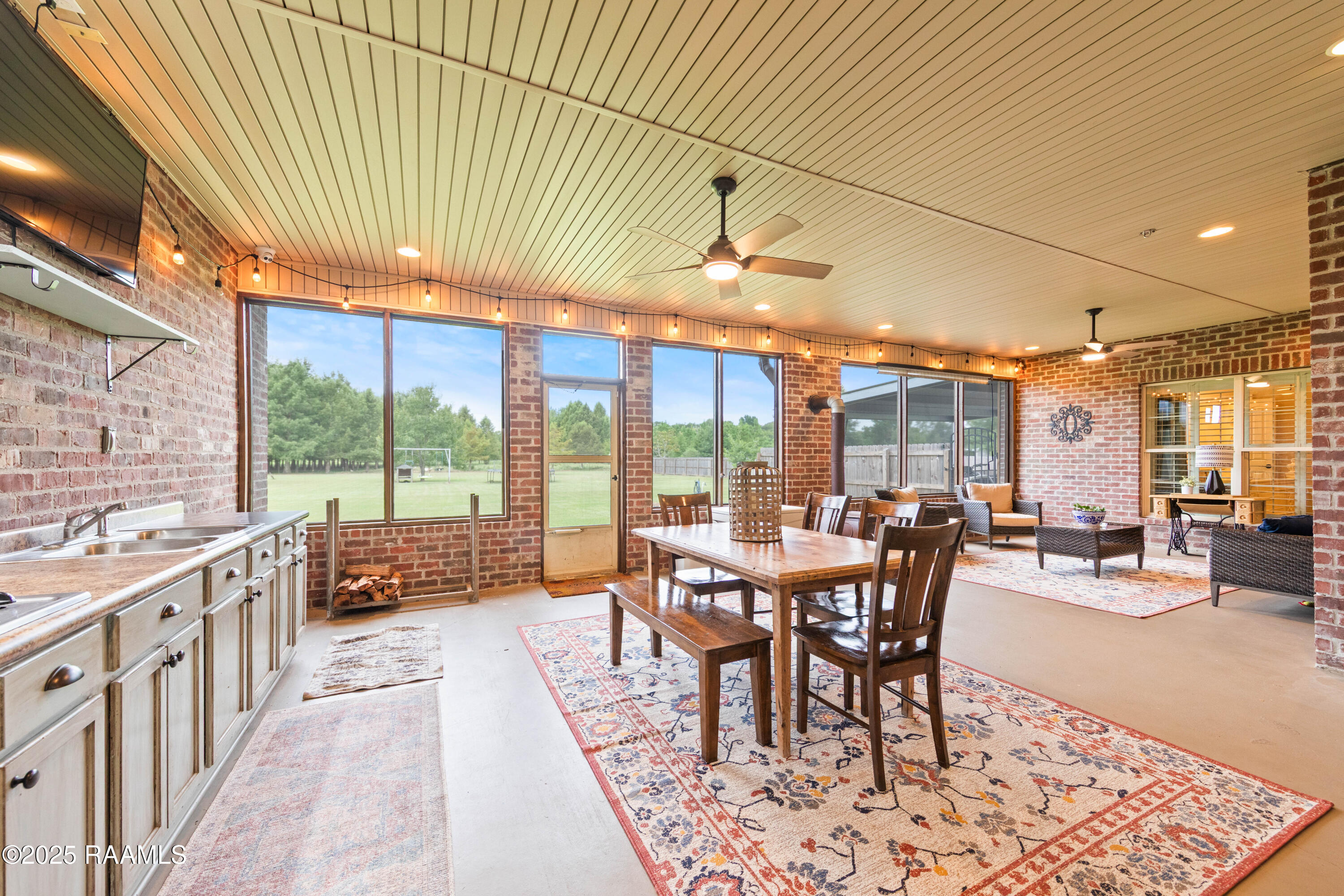 1207 B Hwy 347
