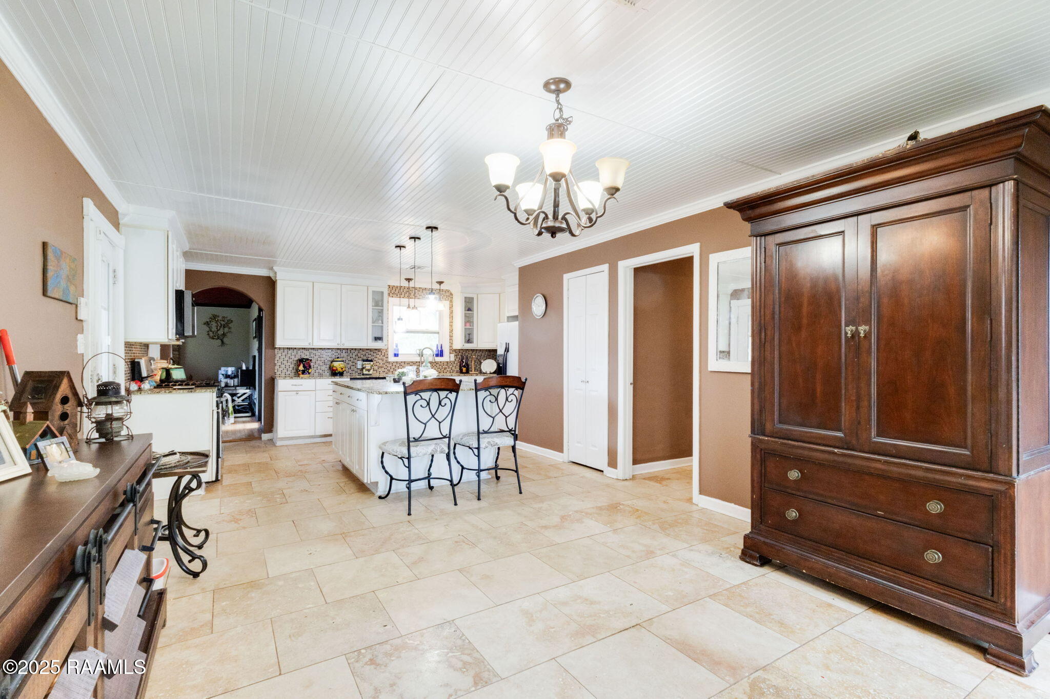 2580 Grand Point Highway