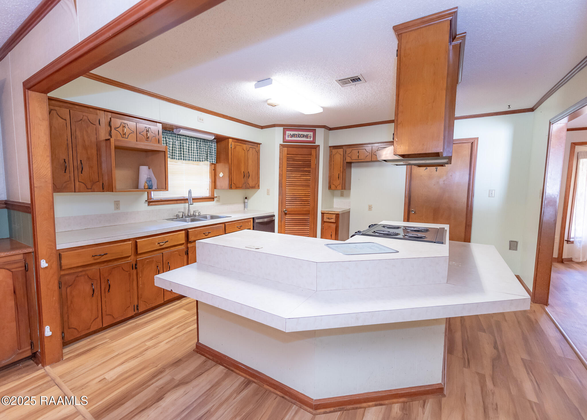 3233 Walnut Drive