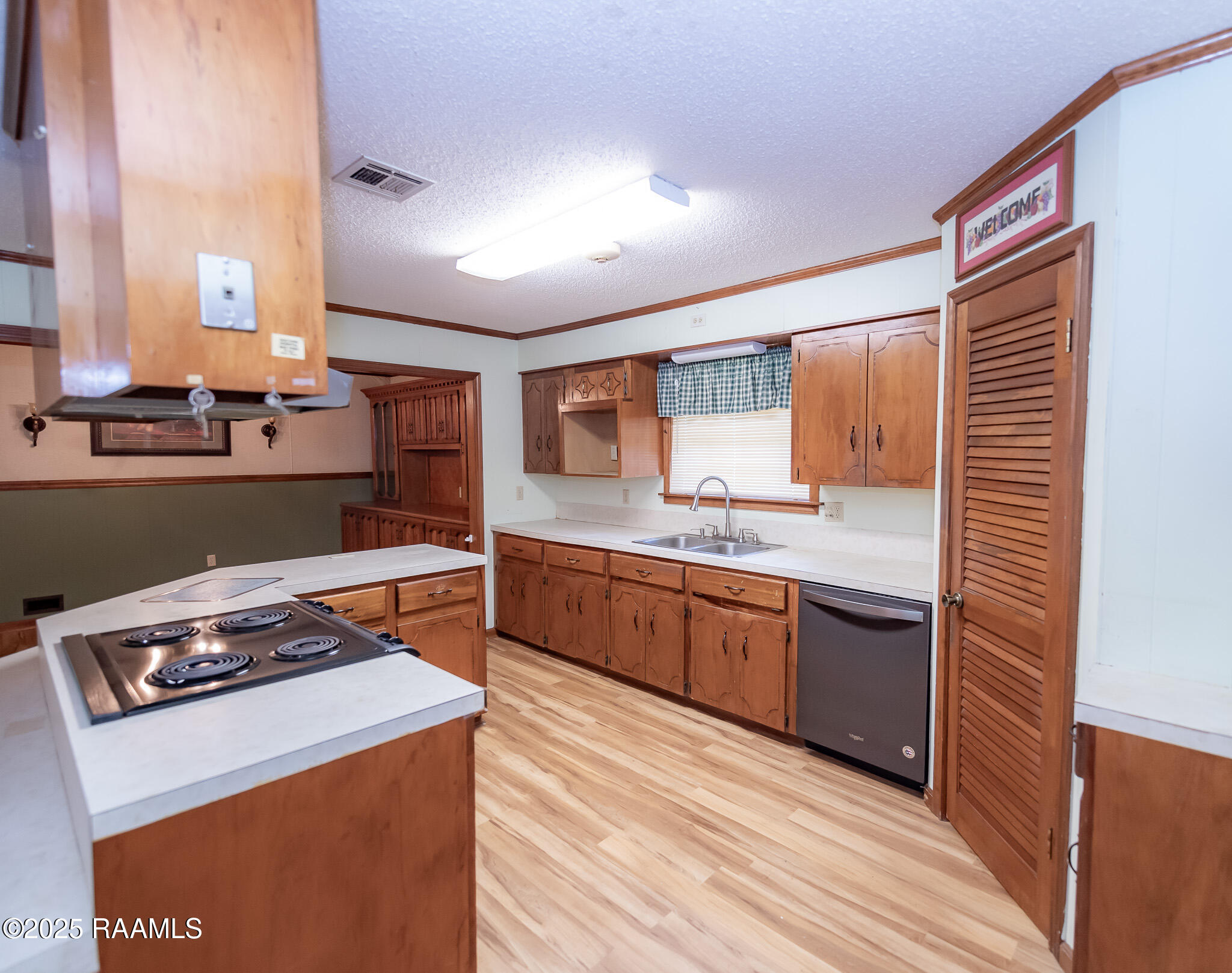 3233 Walnut Drive