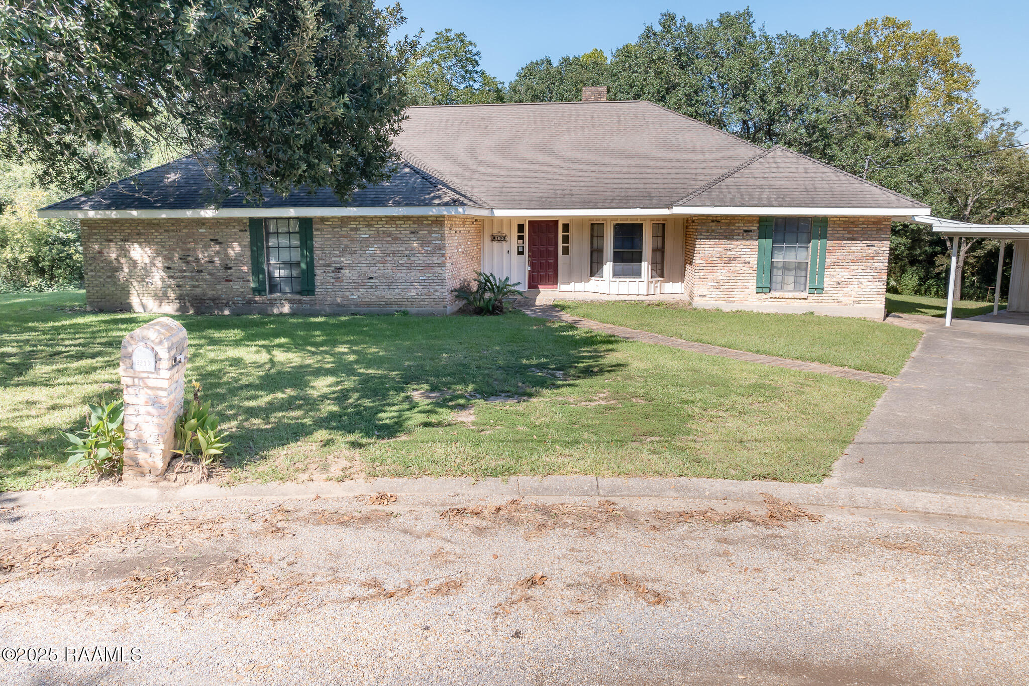 3233 Walnut Drive