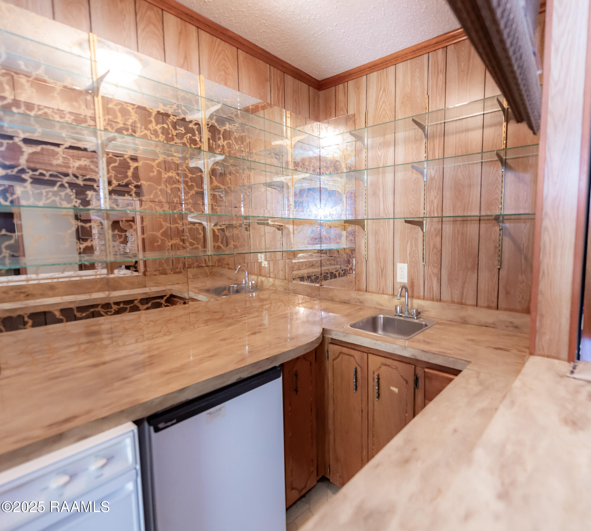 3233 Walnut Drive