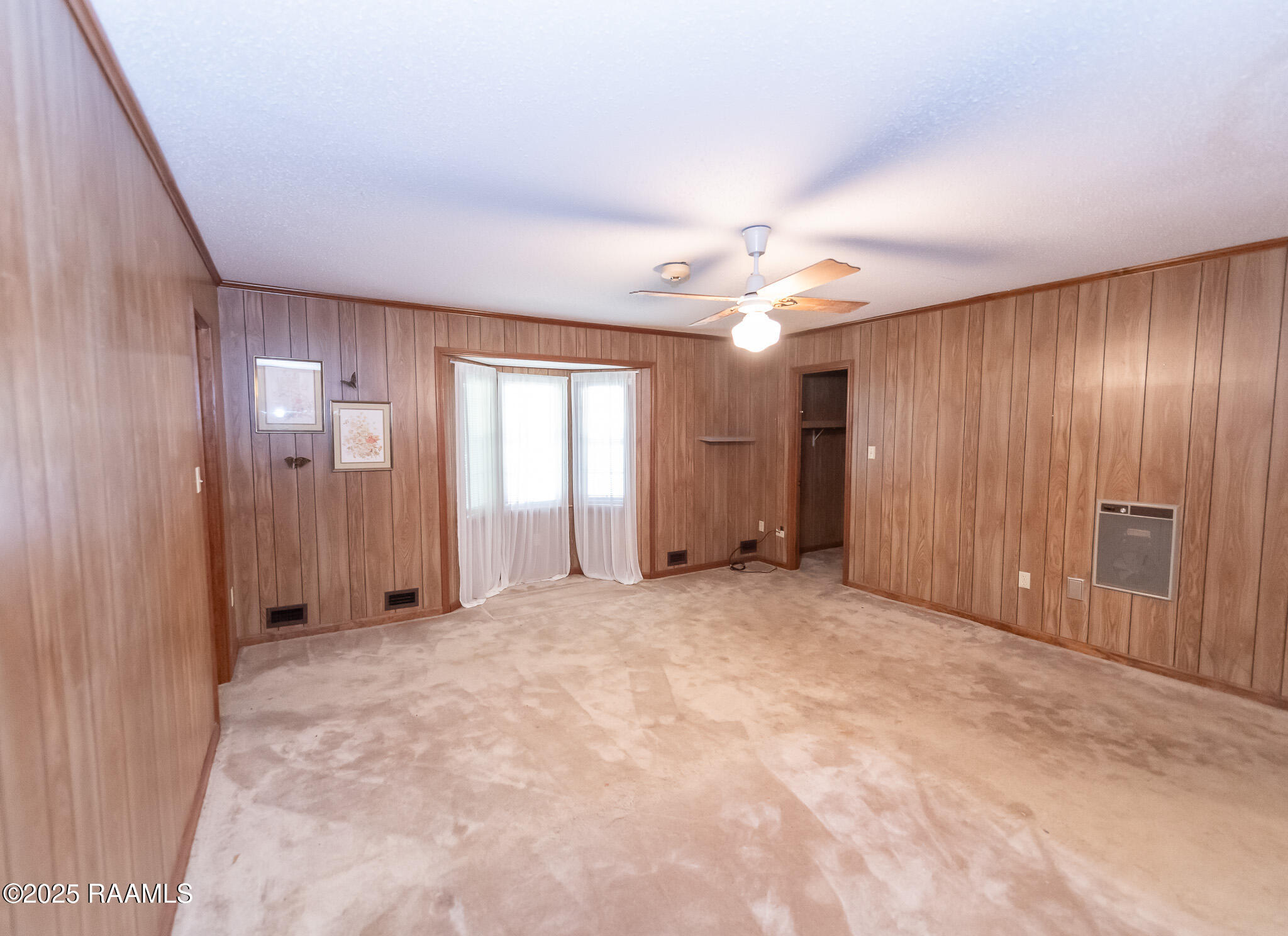 3233 Walnut Drive