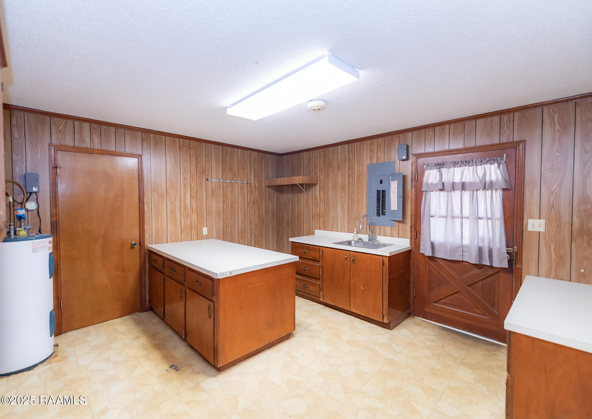3233 Walnut Drive
