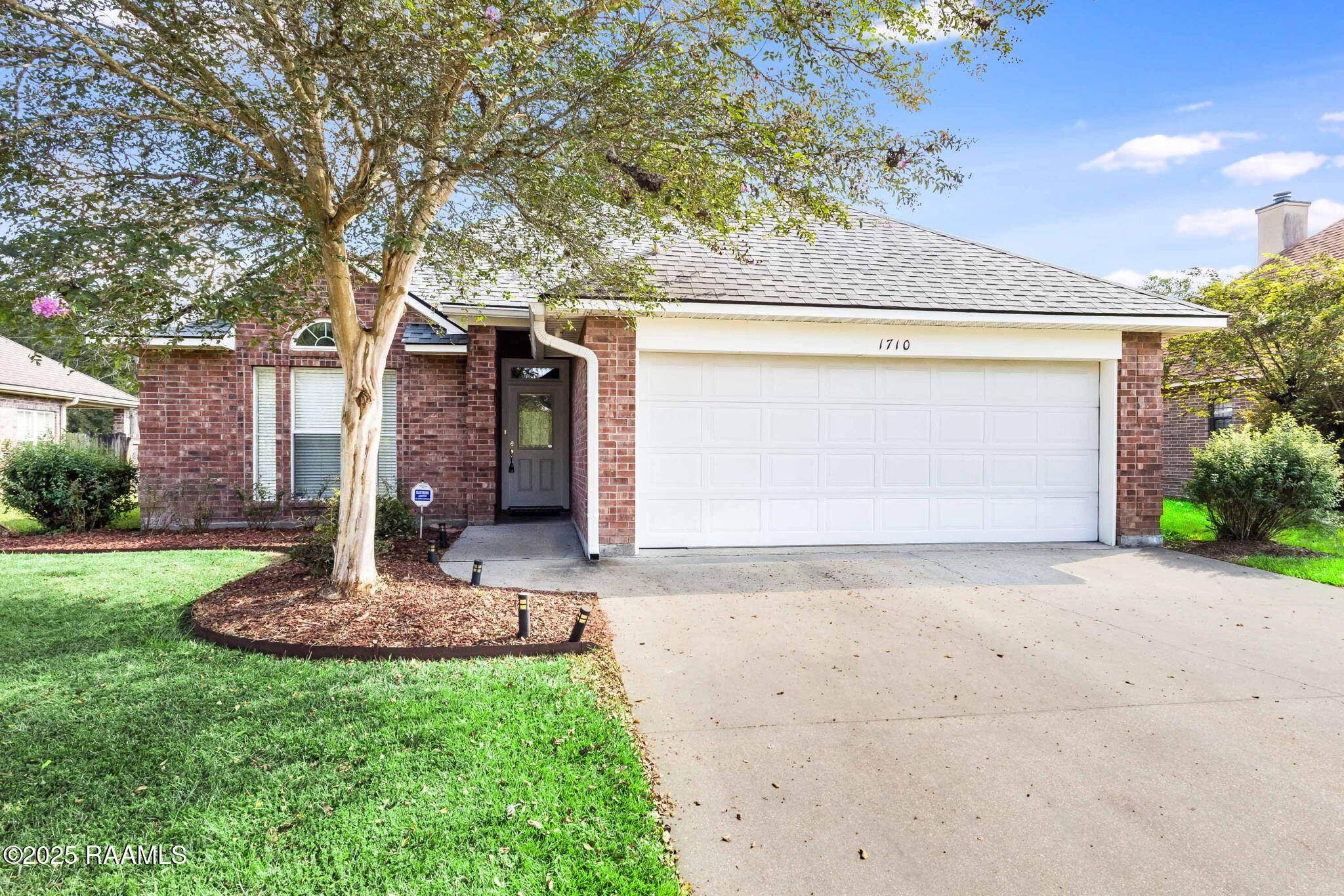 1710 Oakleaf Boulevard