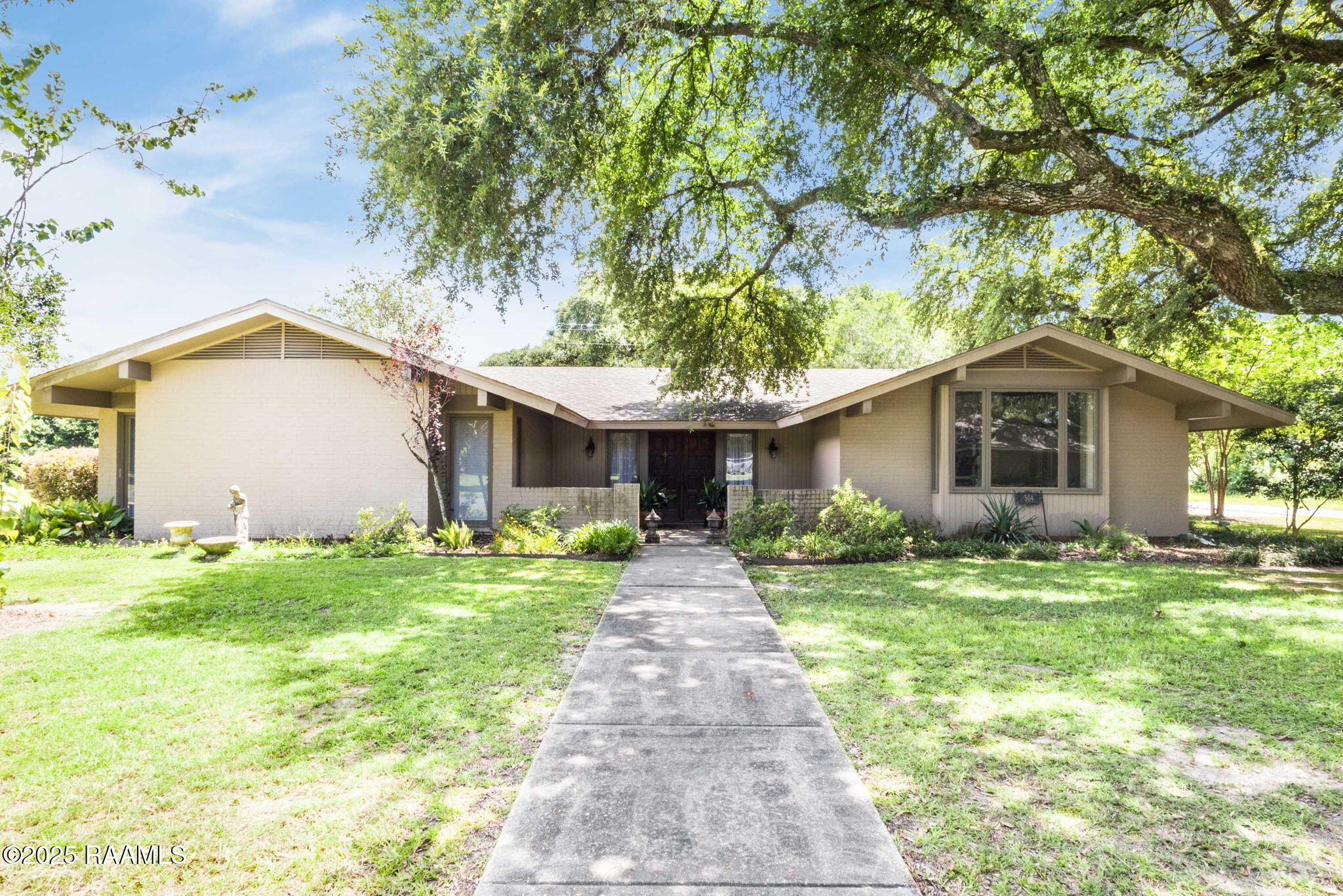 504 Demoncherveaux Boulevard