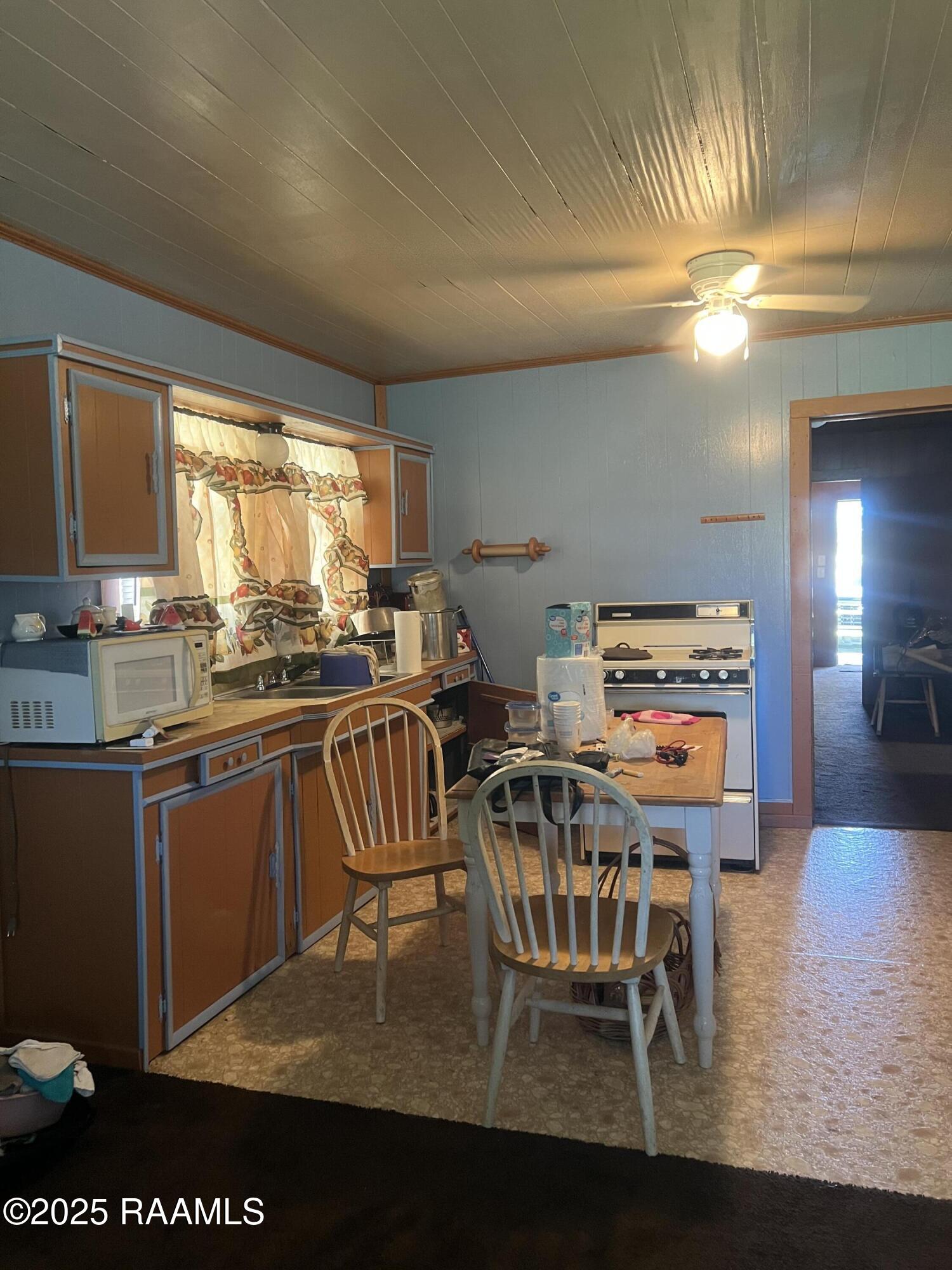 6995 Hwy 31