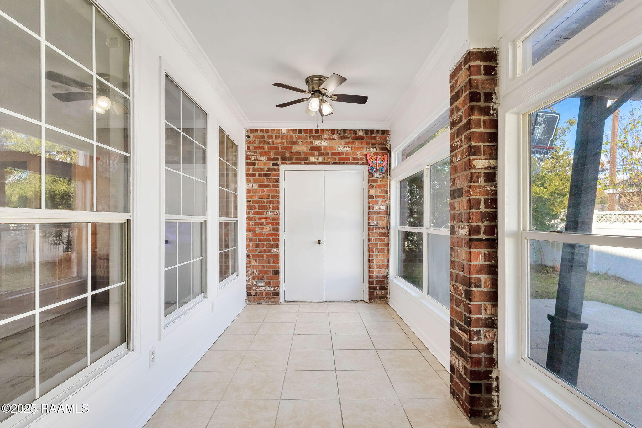2105 Dustin Morgan Loop