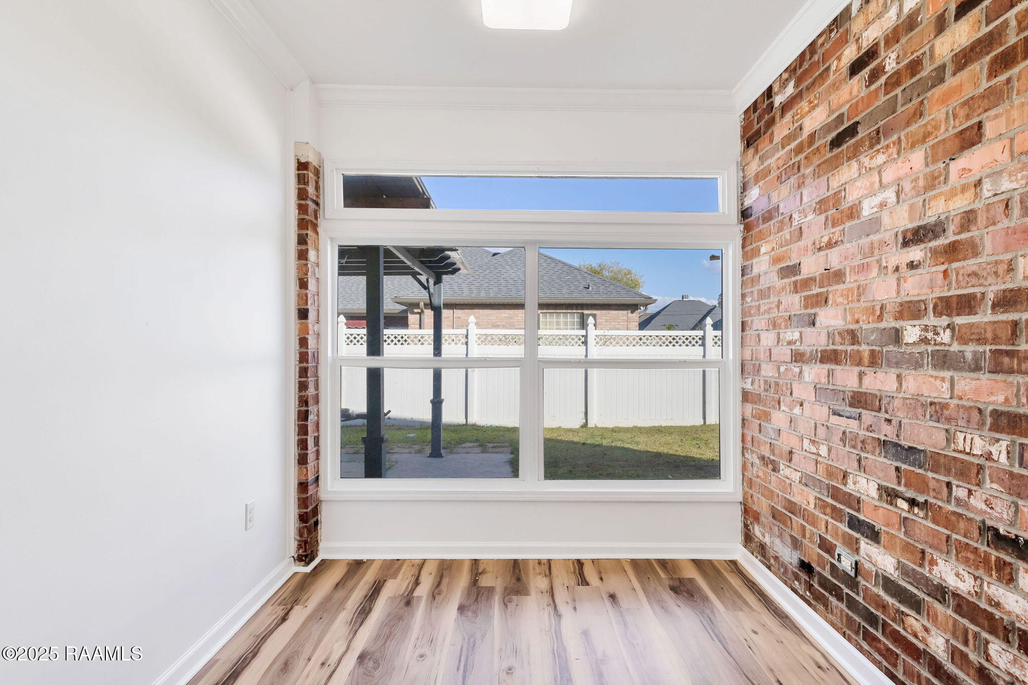2105 Dustin Morgan Loop