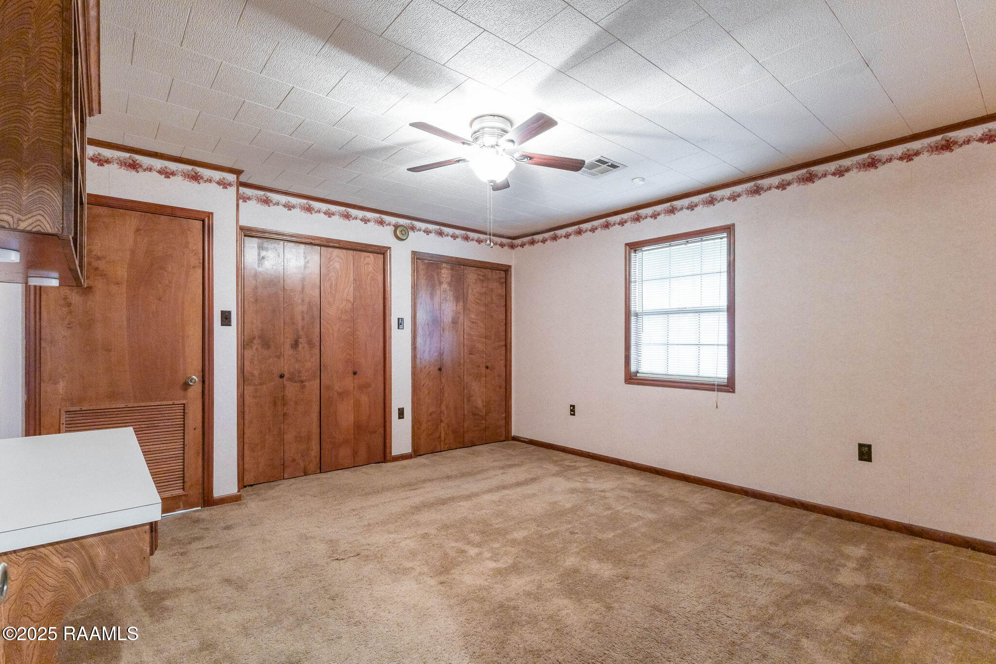 128 Crestview Drive