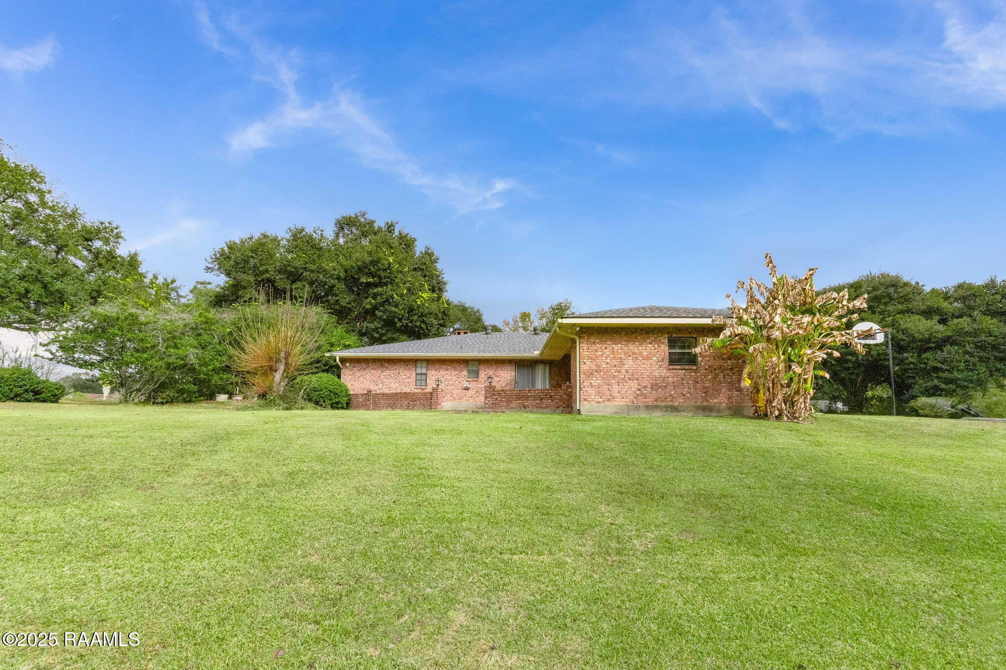 128 Crestview Drive