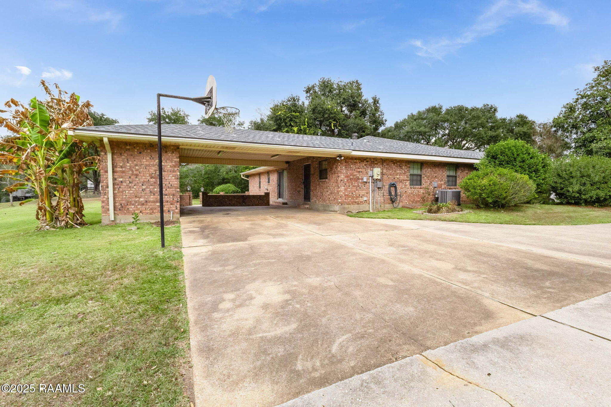 128 Crestview Drive