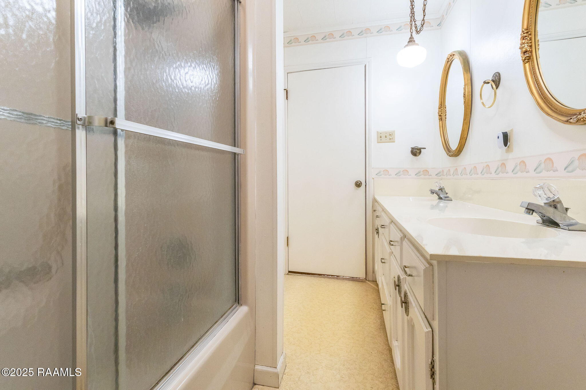 128 Crestview Drive