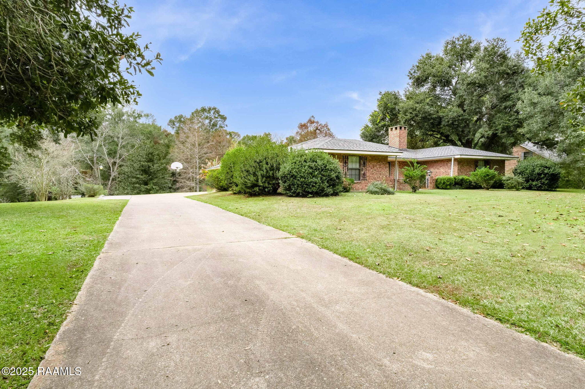 128 Crestview Drive