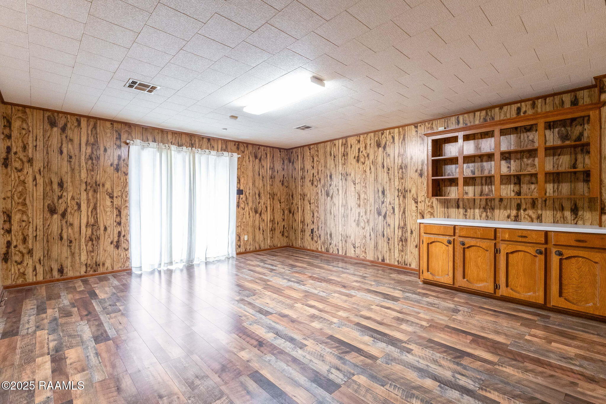 128 Crestview Drive