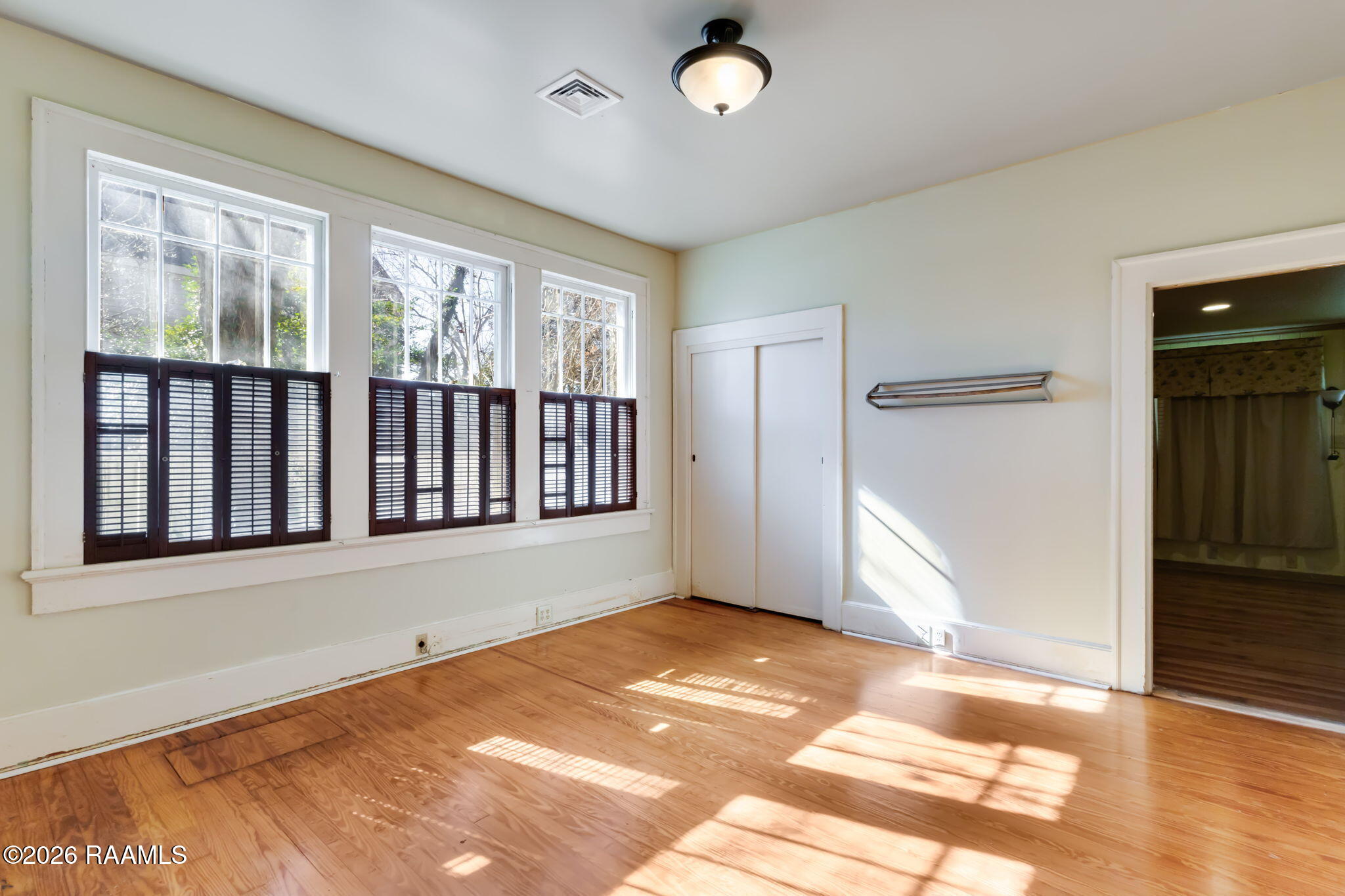 111 N Lombard Street
