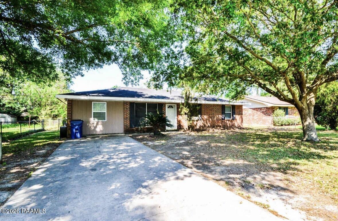 1816 Jake Dr. Drive