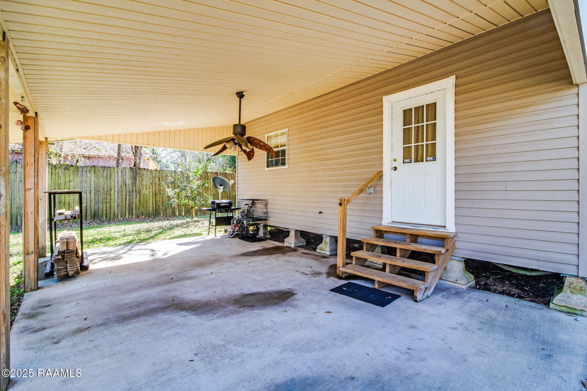 310 W Carriere Street