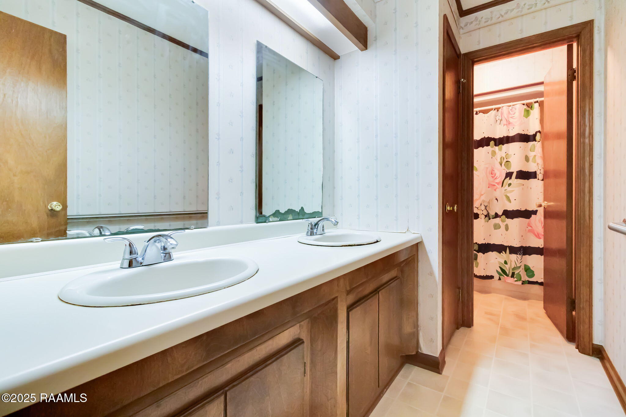 1203 Noah Lane