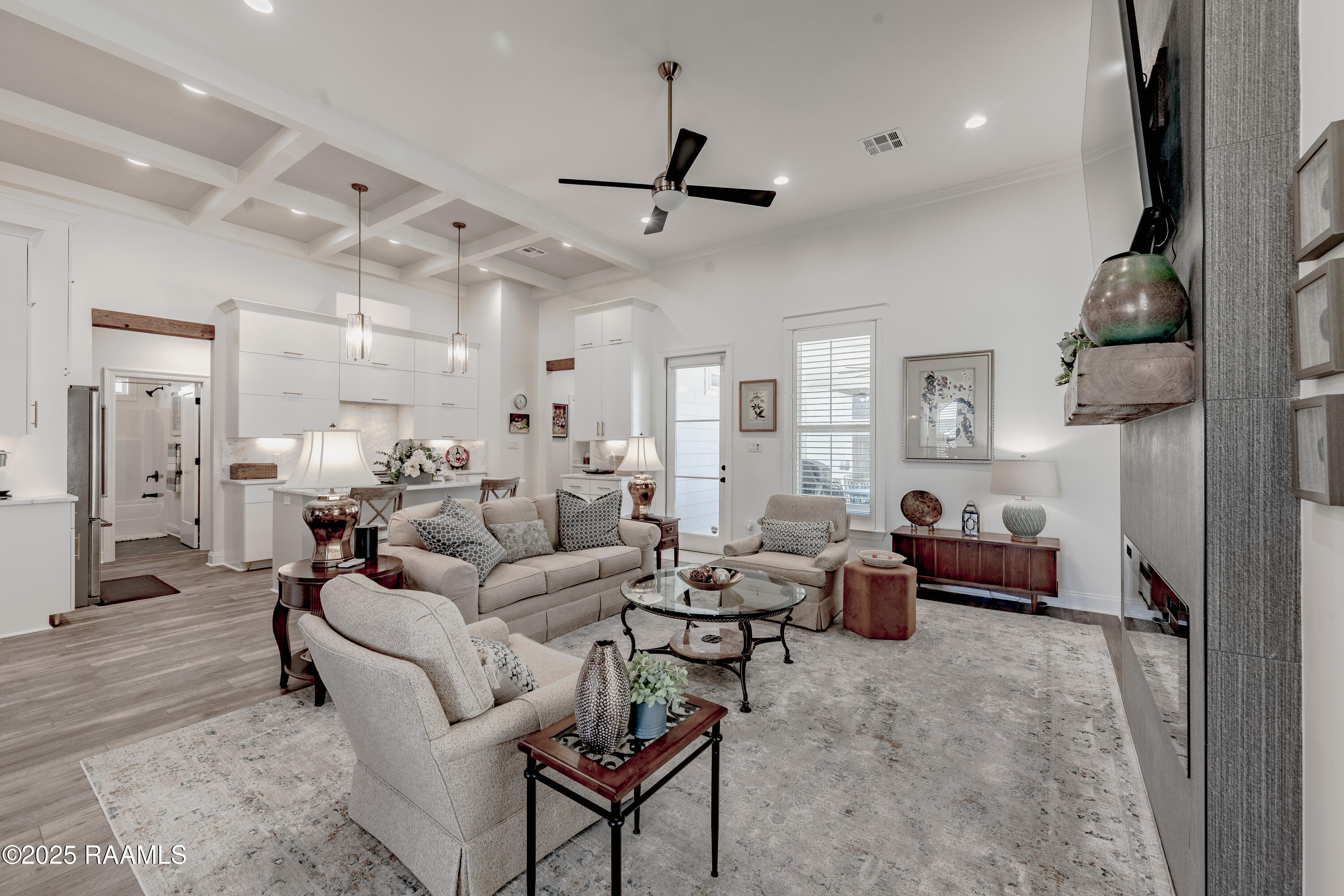 106 Lakes Edge Drive