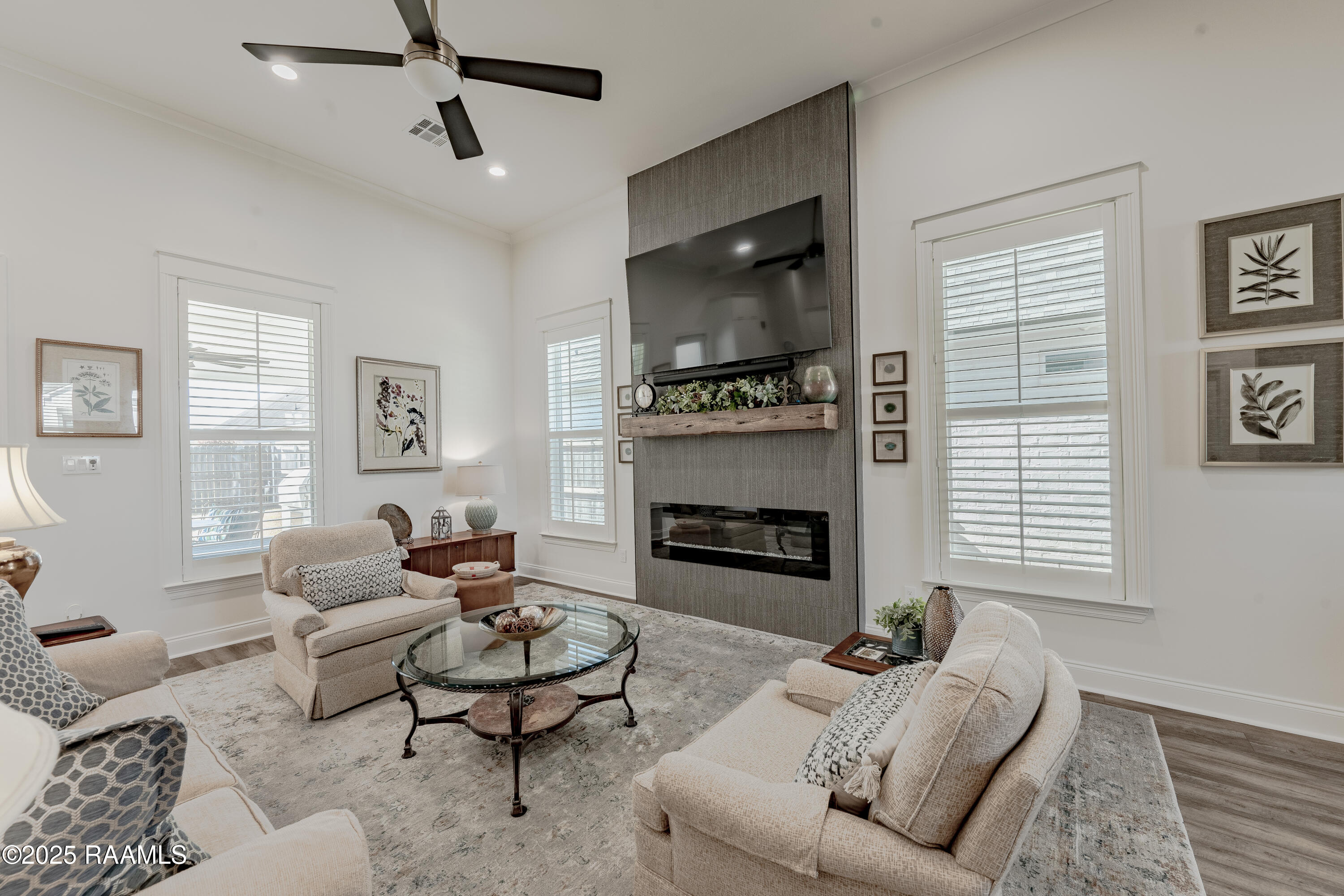 106 Lakes Edge Drive