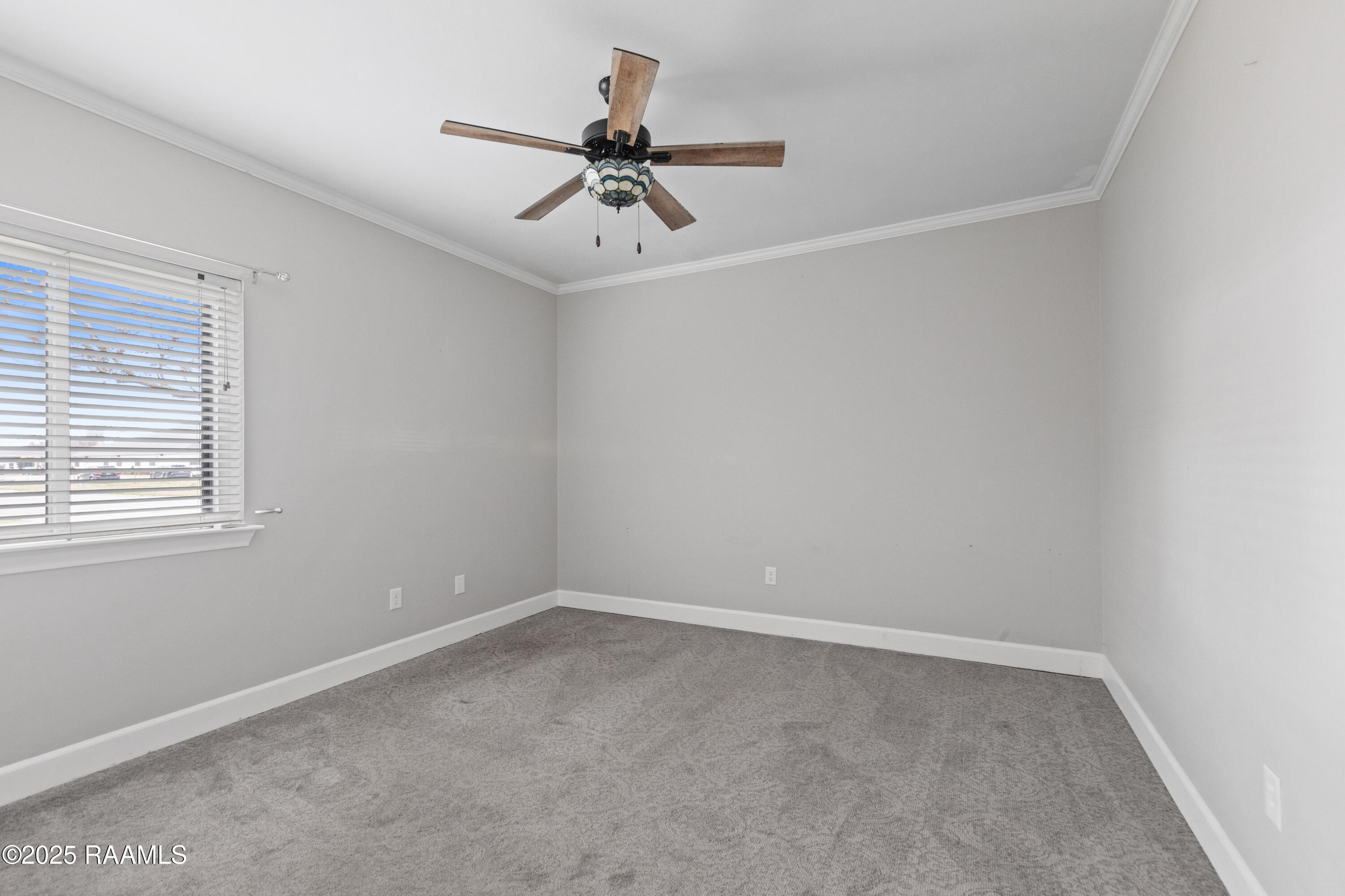 1002 Rue De Pierre