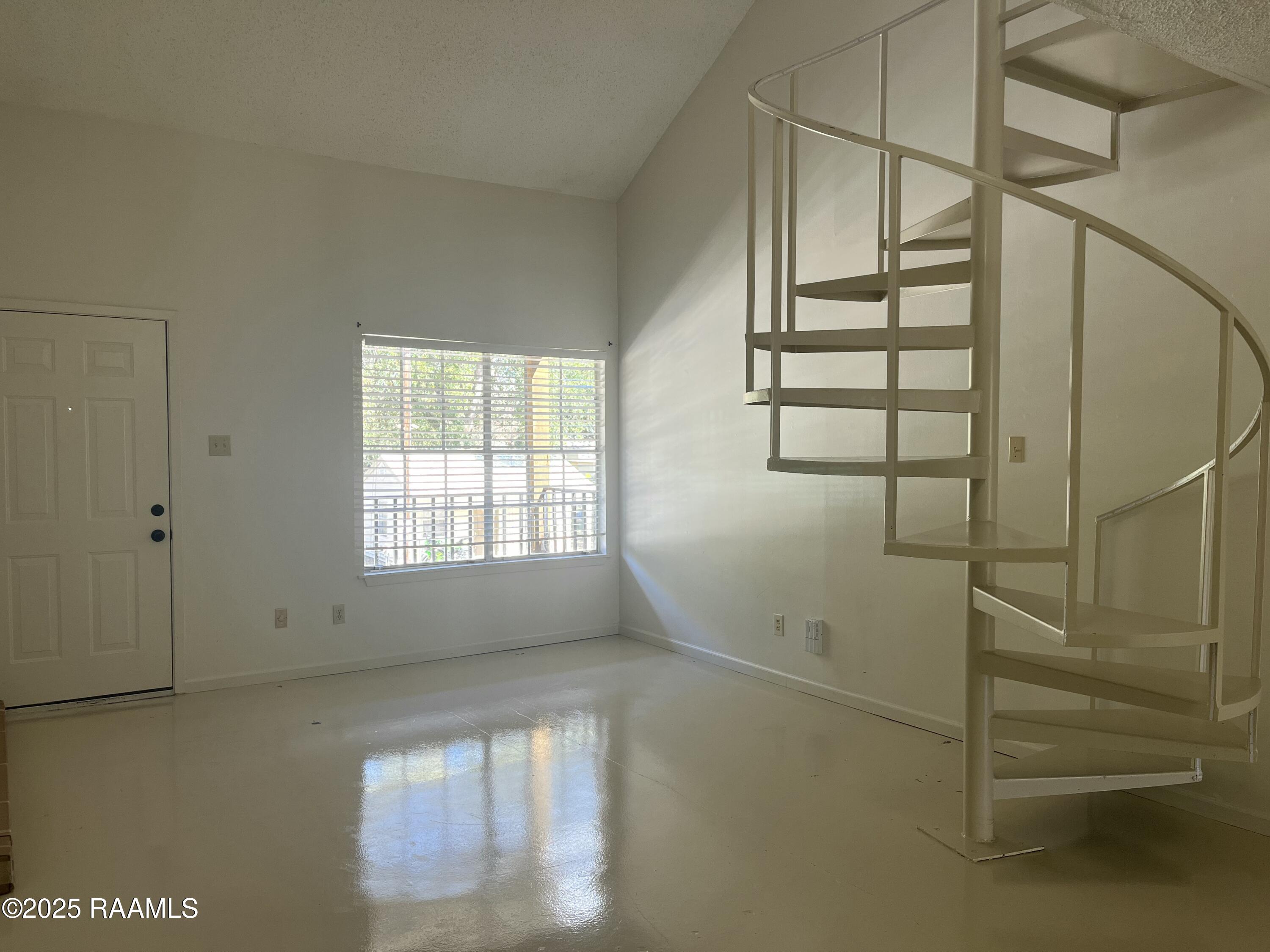 300 Lozes Avenue # 1203