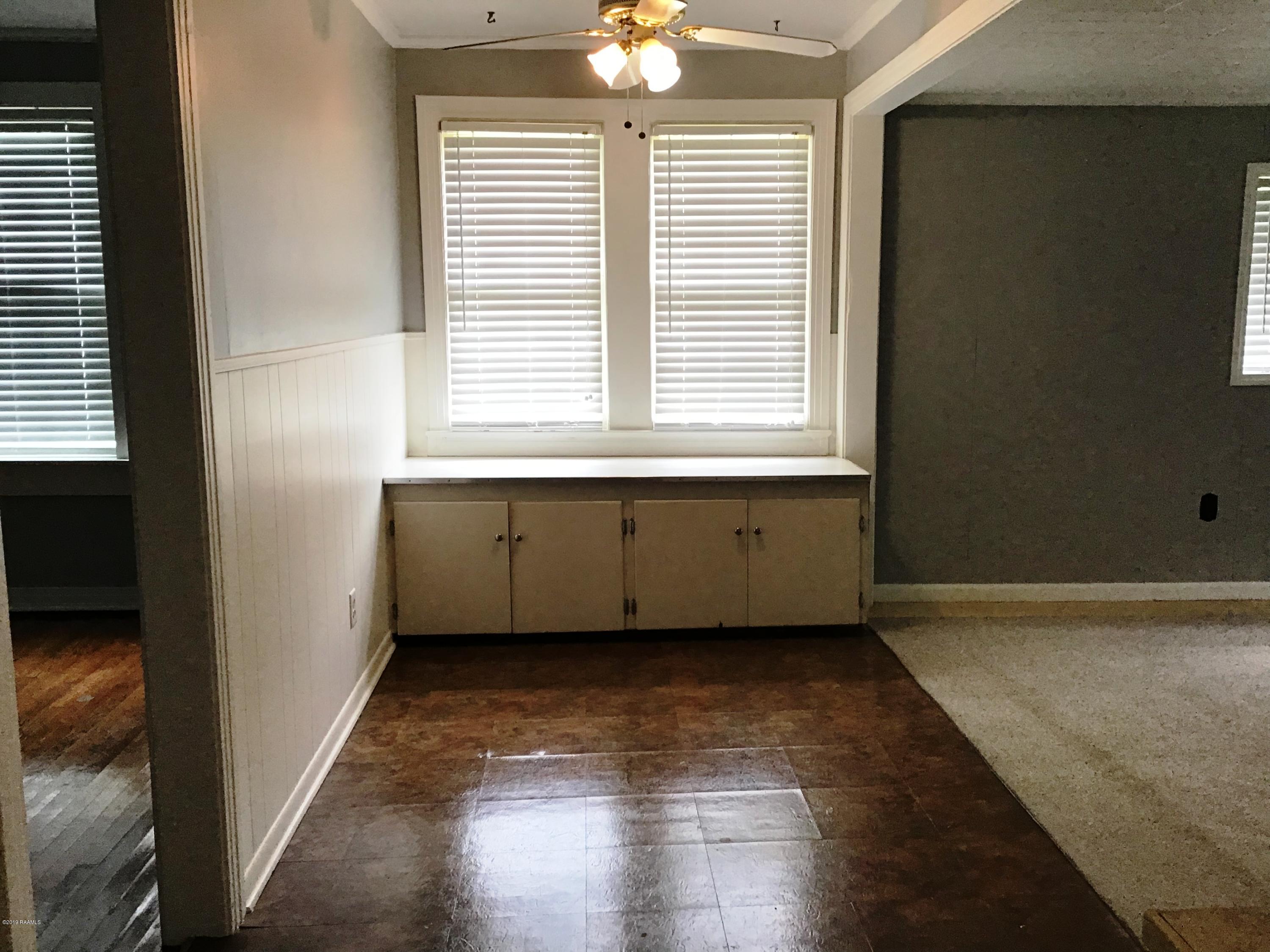 401 River Road