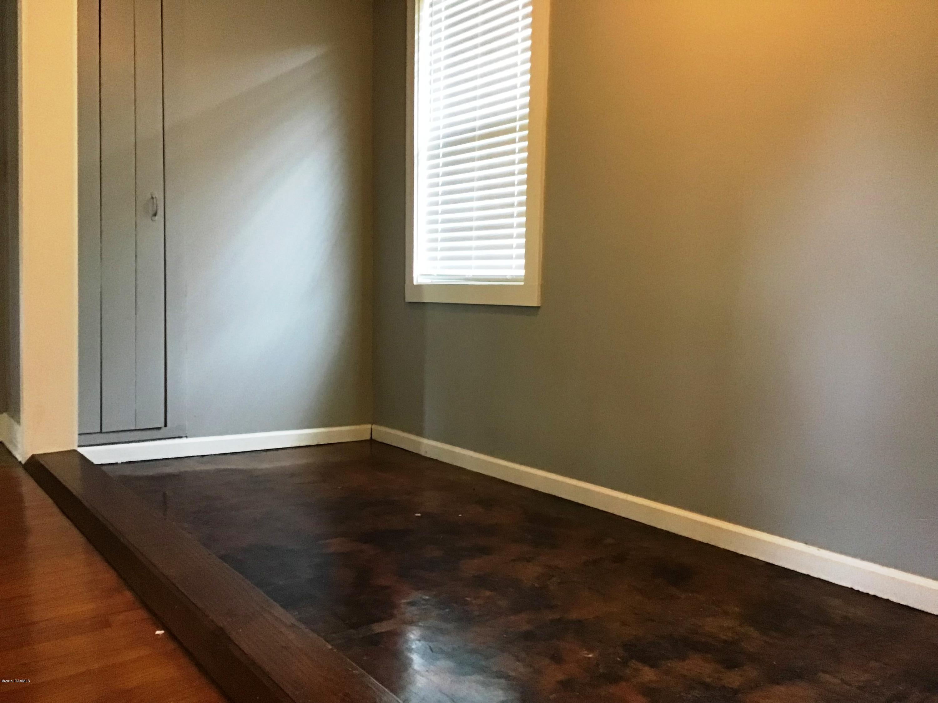 401 River Road
