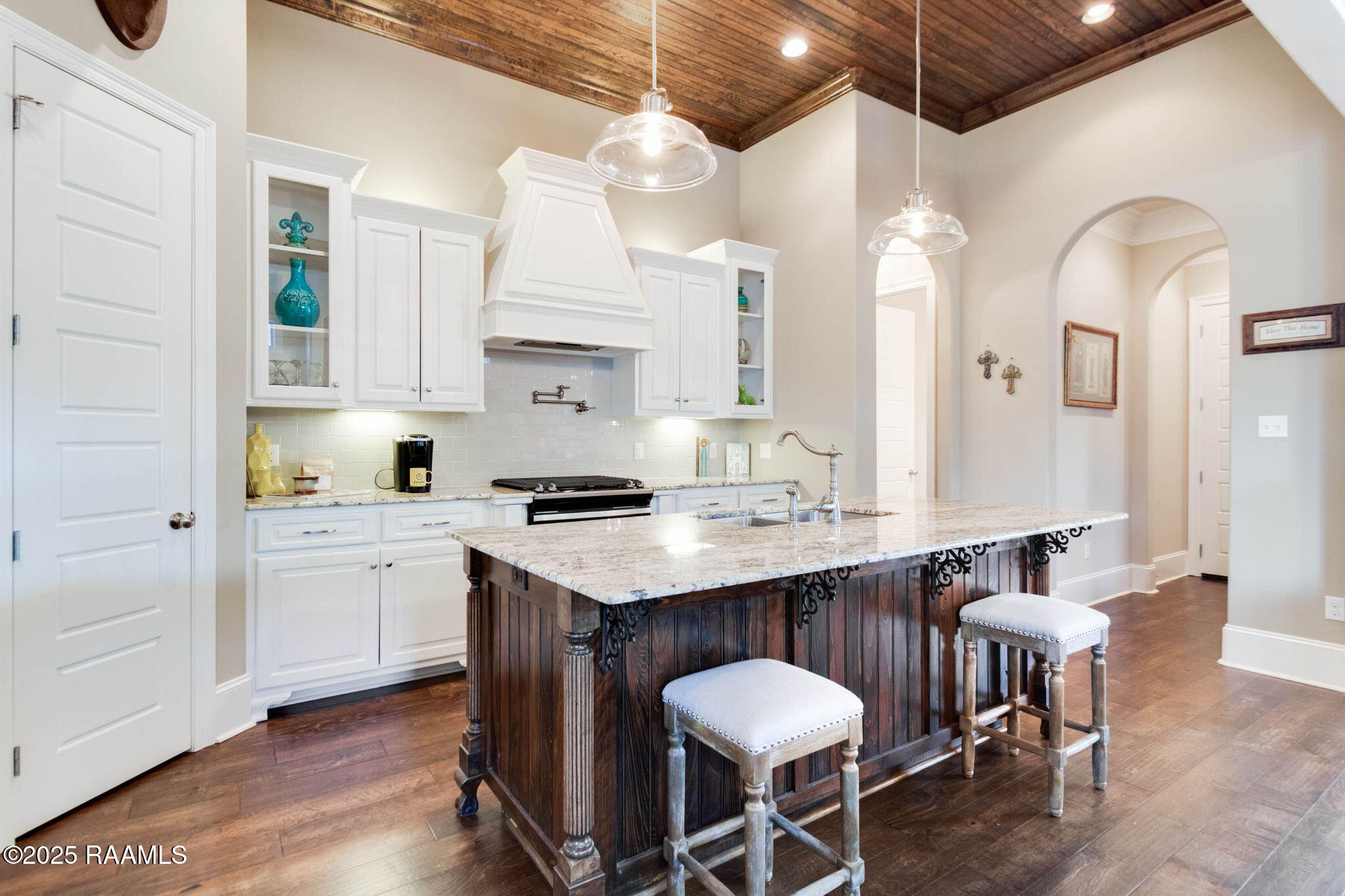102 Inlet Drive