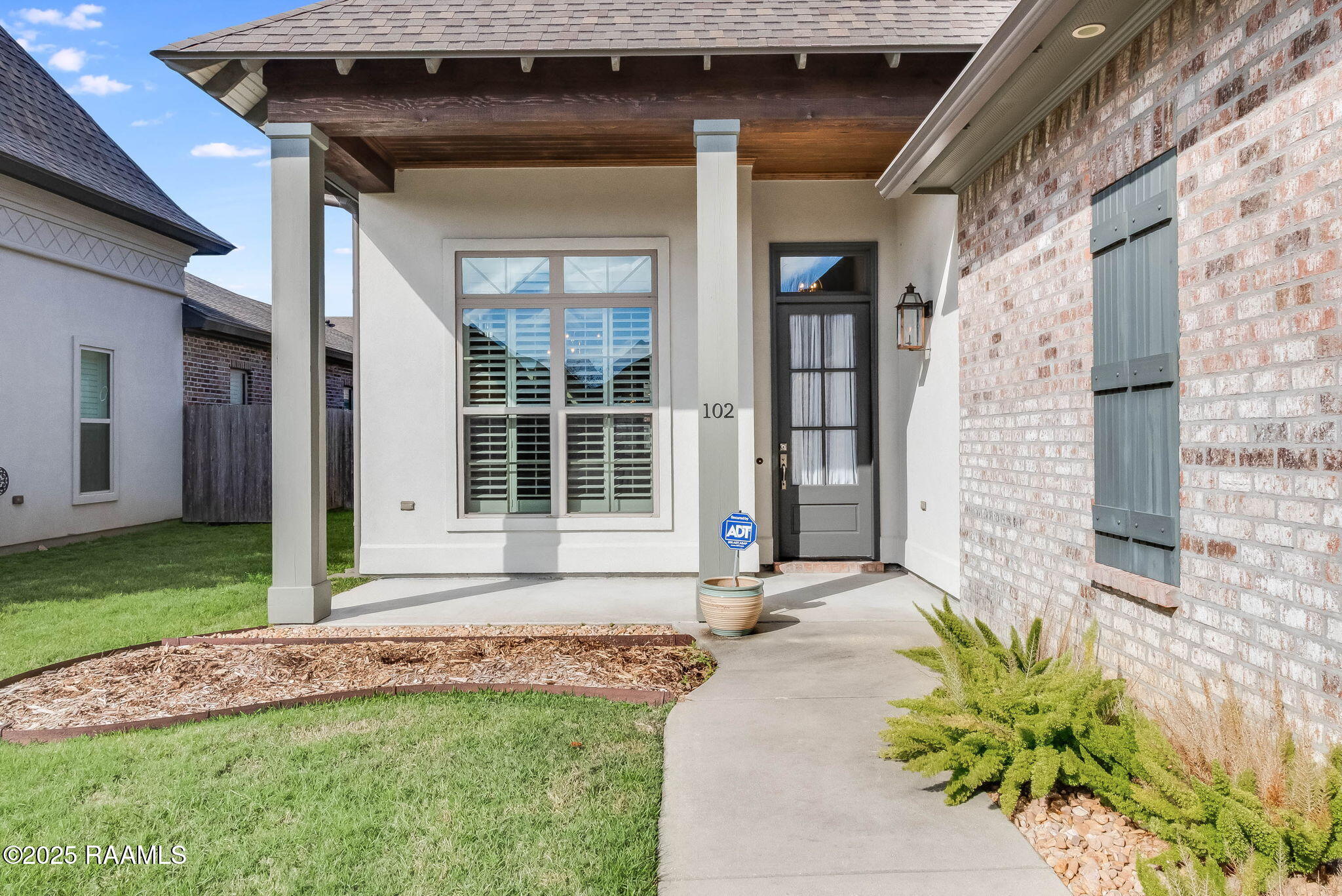 102 Inlet Drive