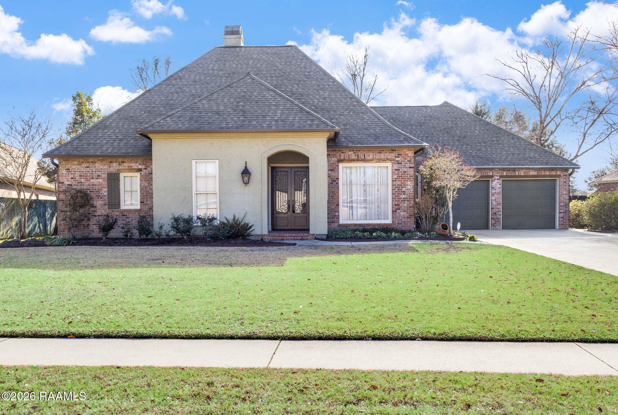 2528 Lakewood Drive