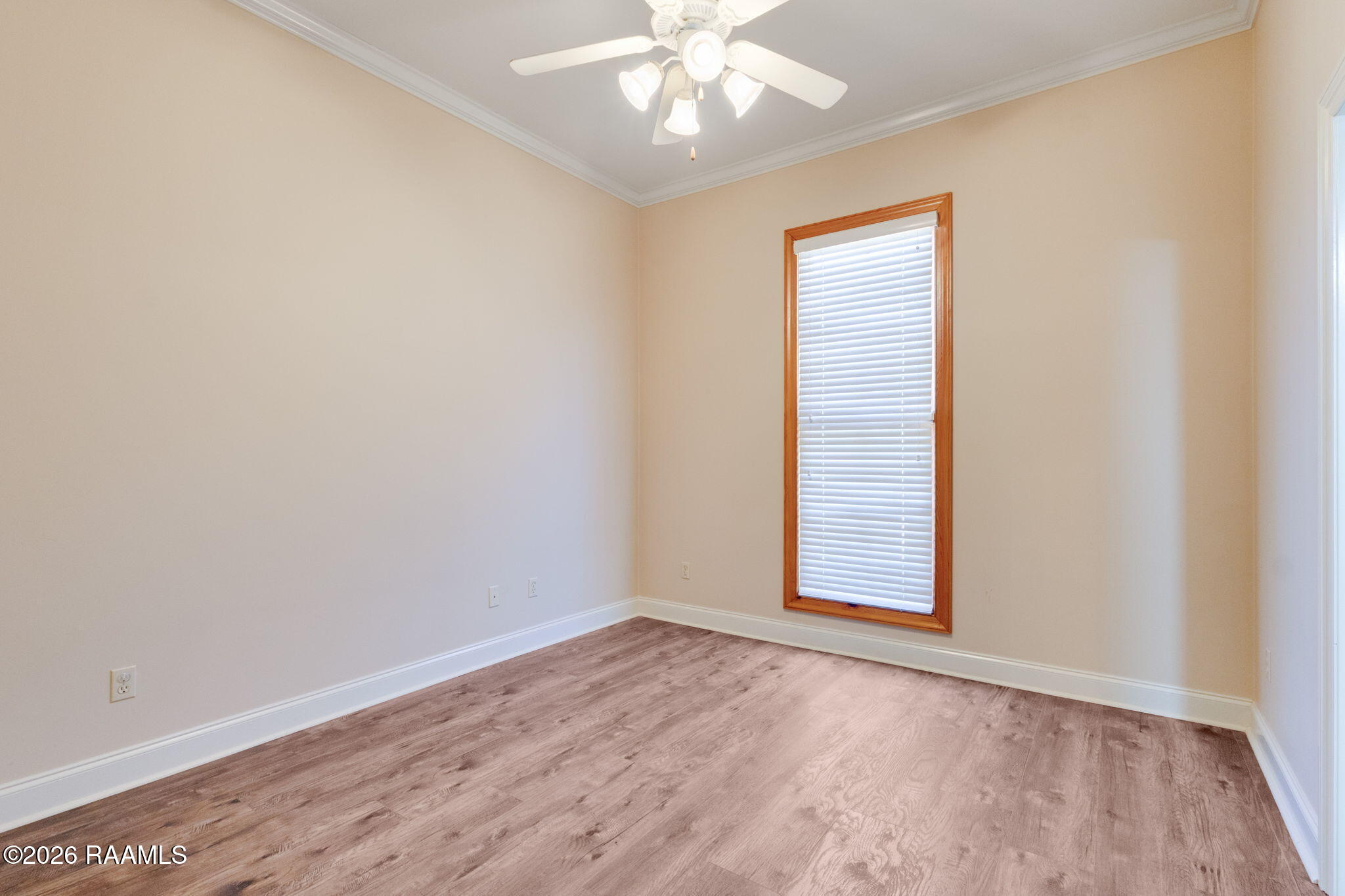 2528 Lakewood Drive