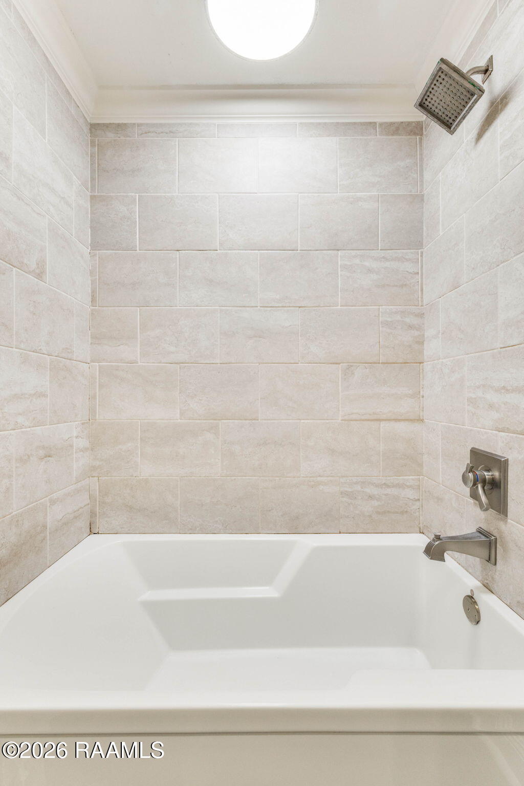 2924 Linwood Loop
