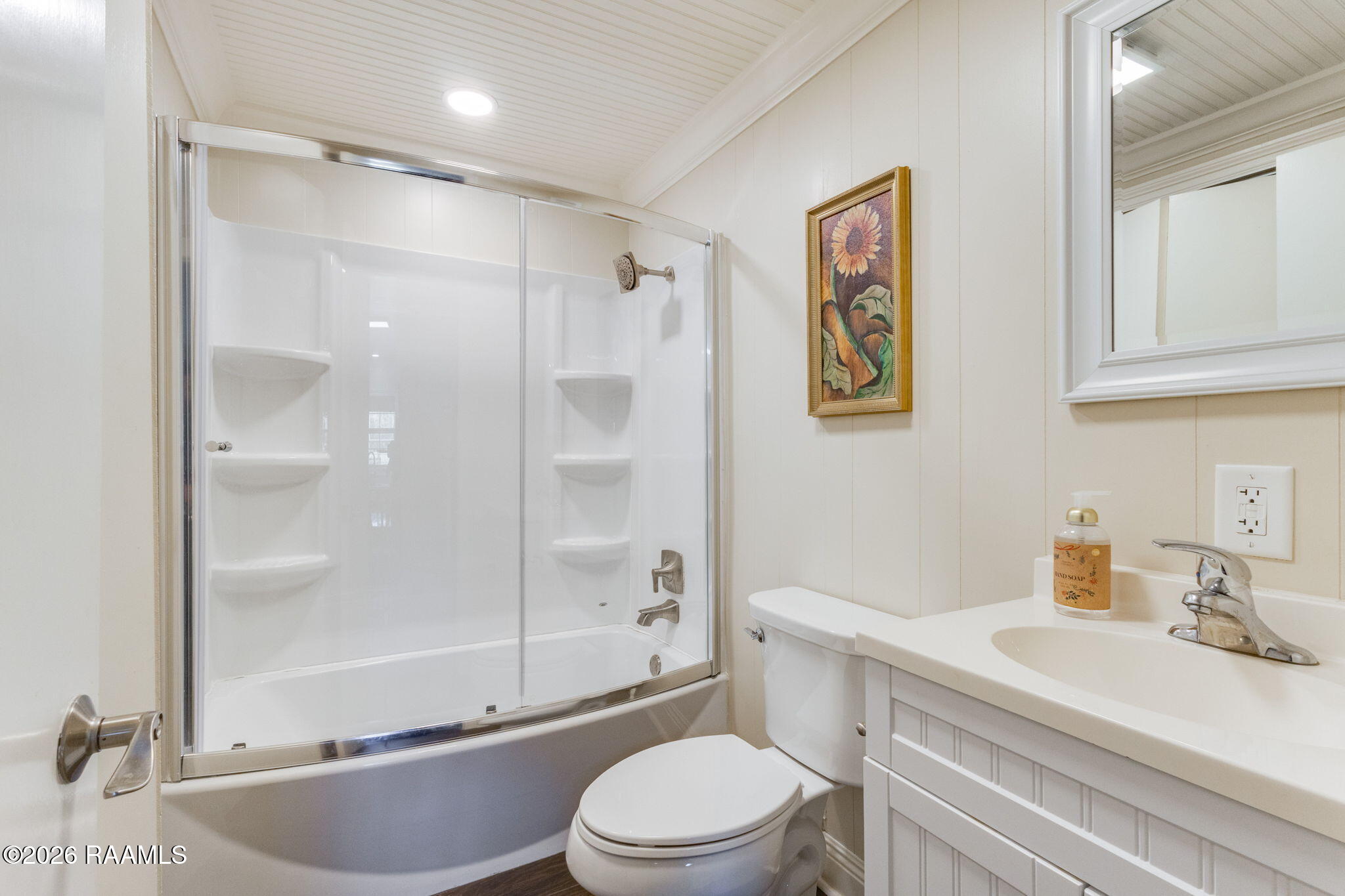 2924 Linwood Loop