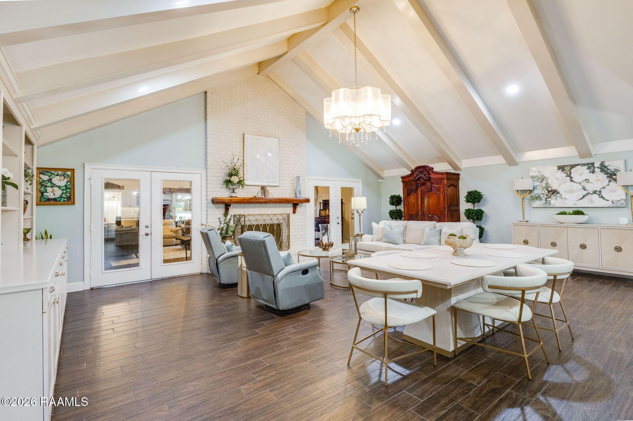 2924 Linwood Loop