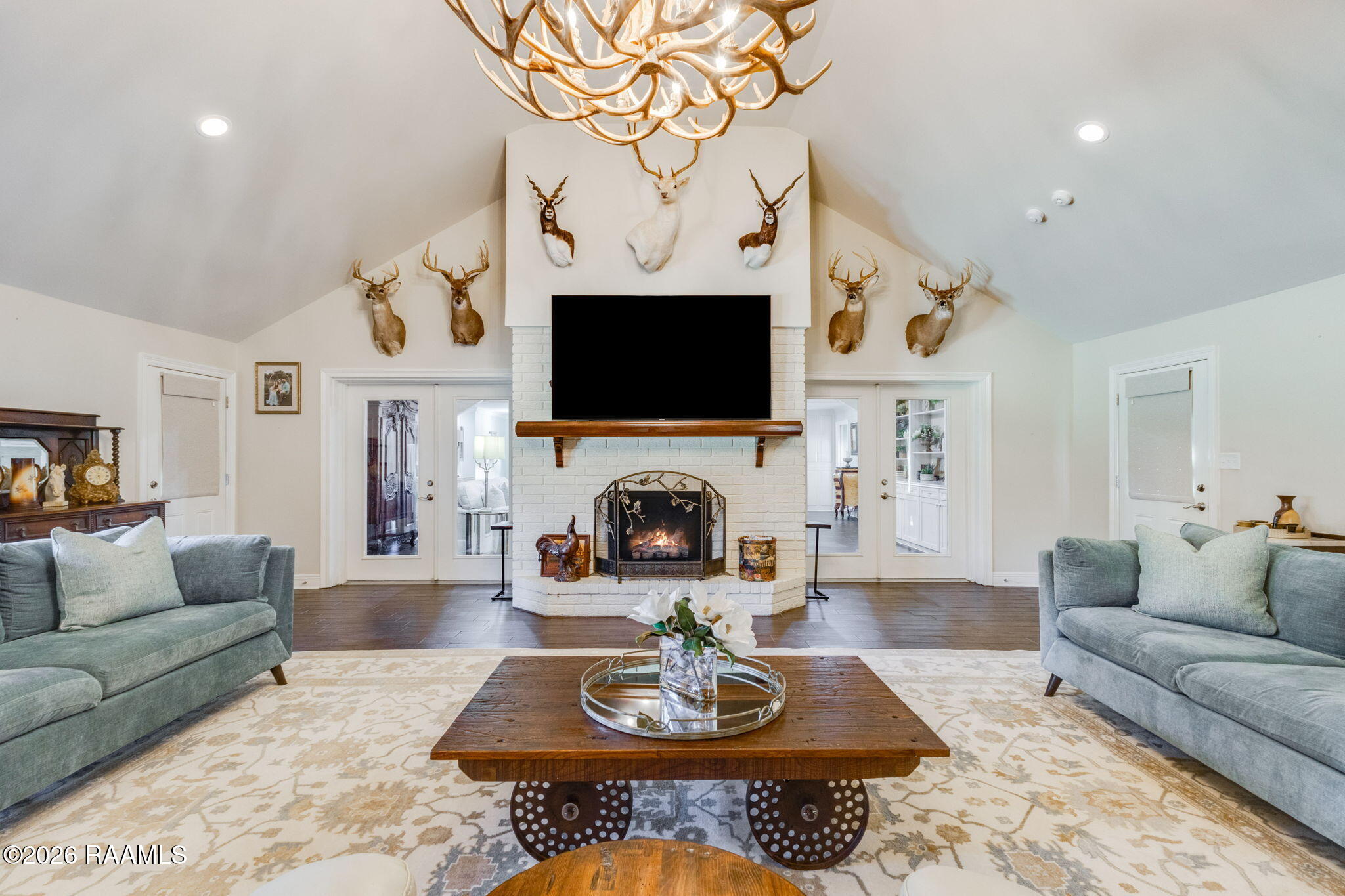 2924 Linwood Loop